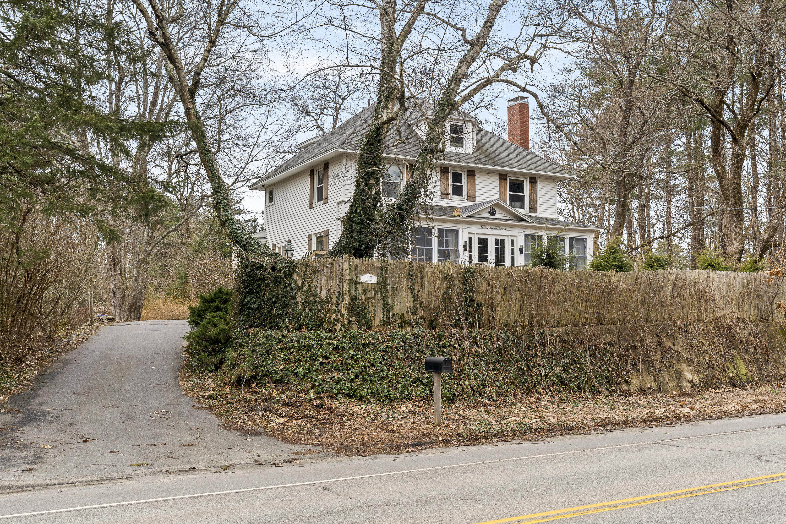 1492 Westbrook Street