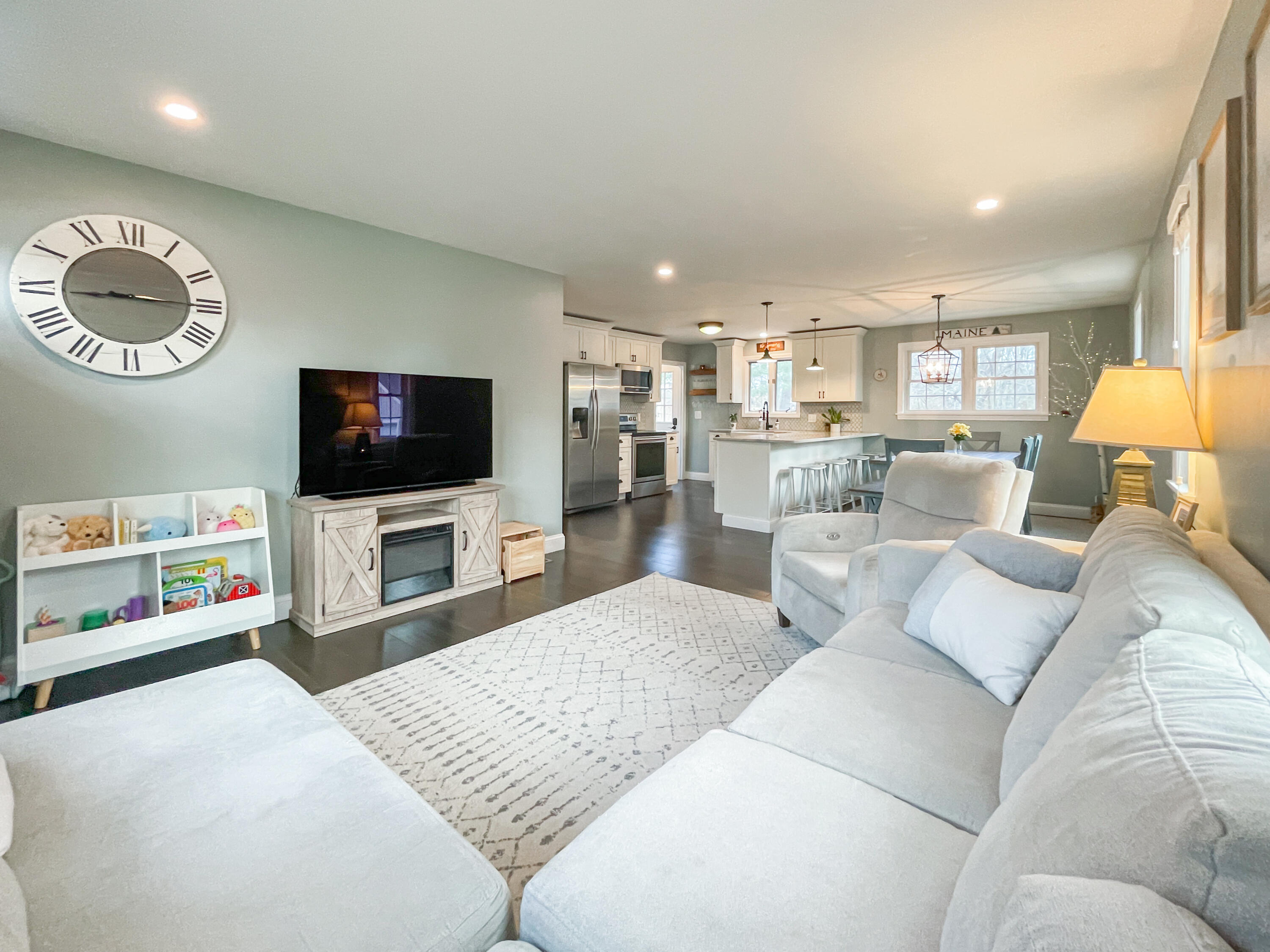 28 Continental Drive
