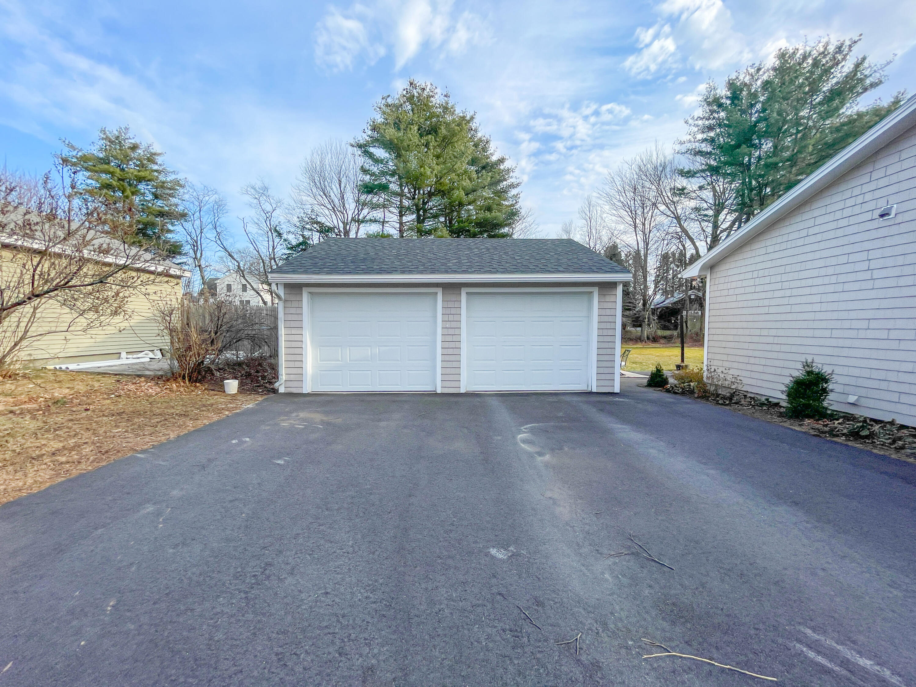 28 Continental Drive