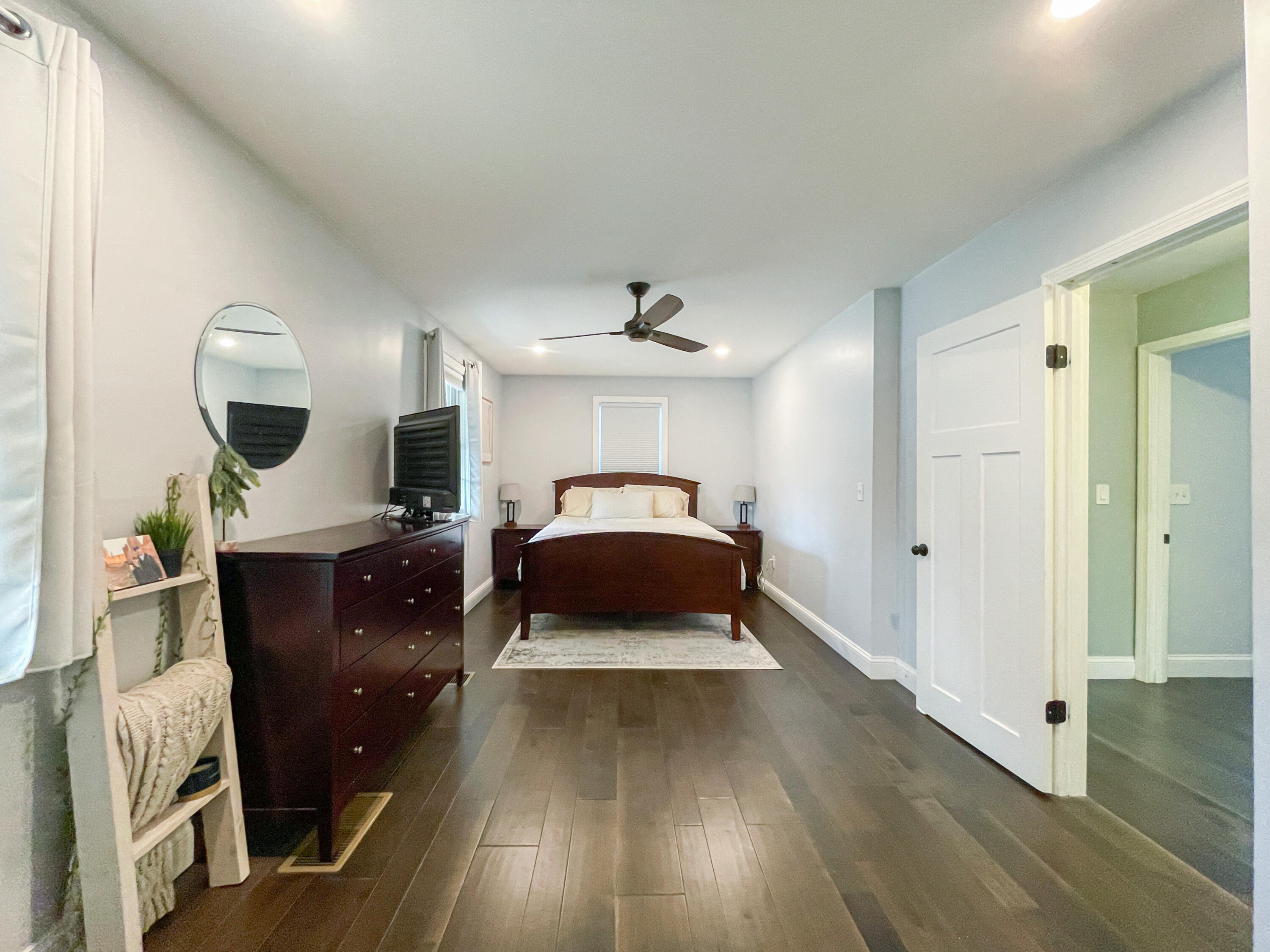 28 Continental Drive