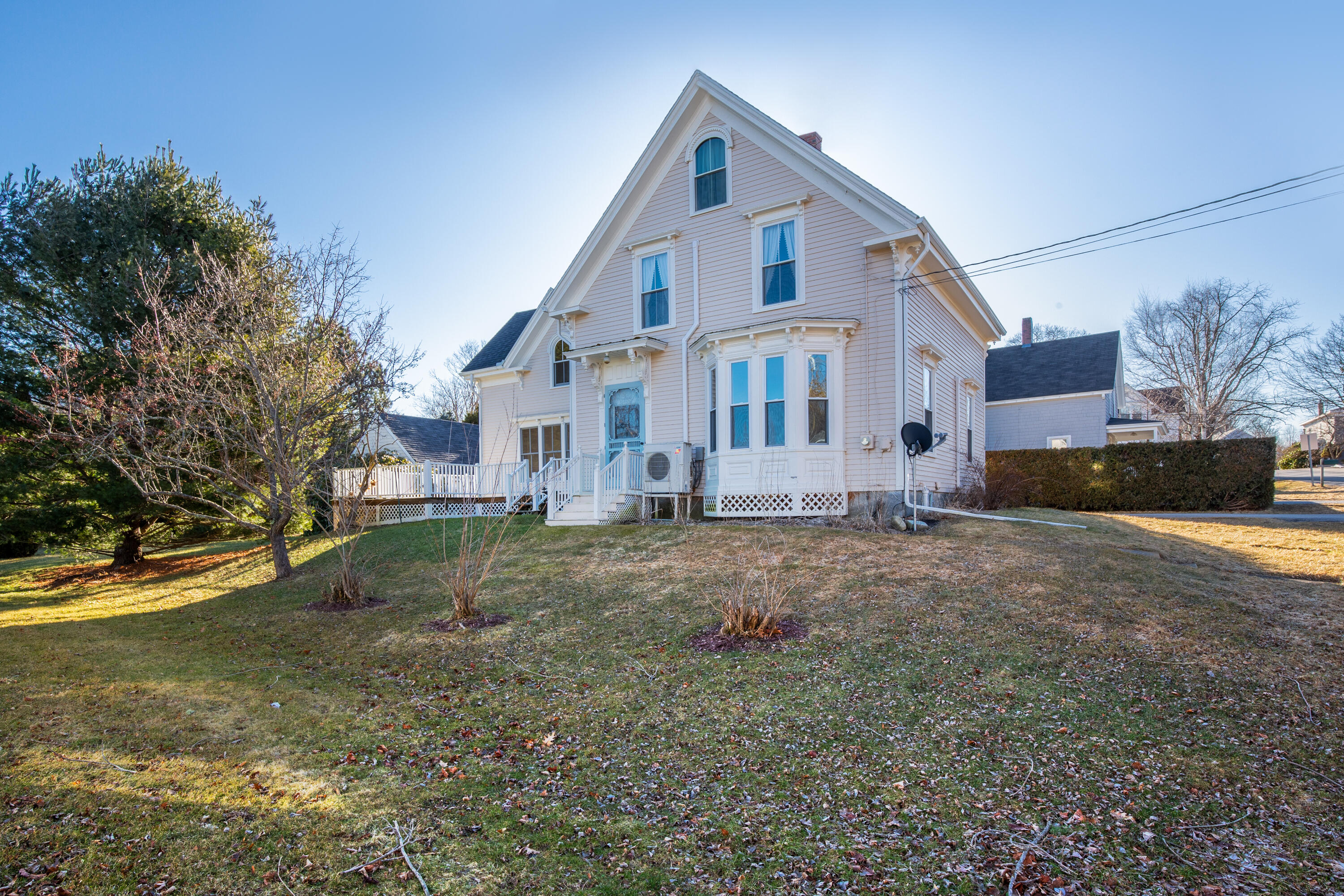 10 Willow Street