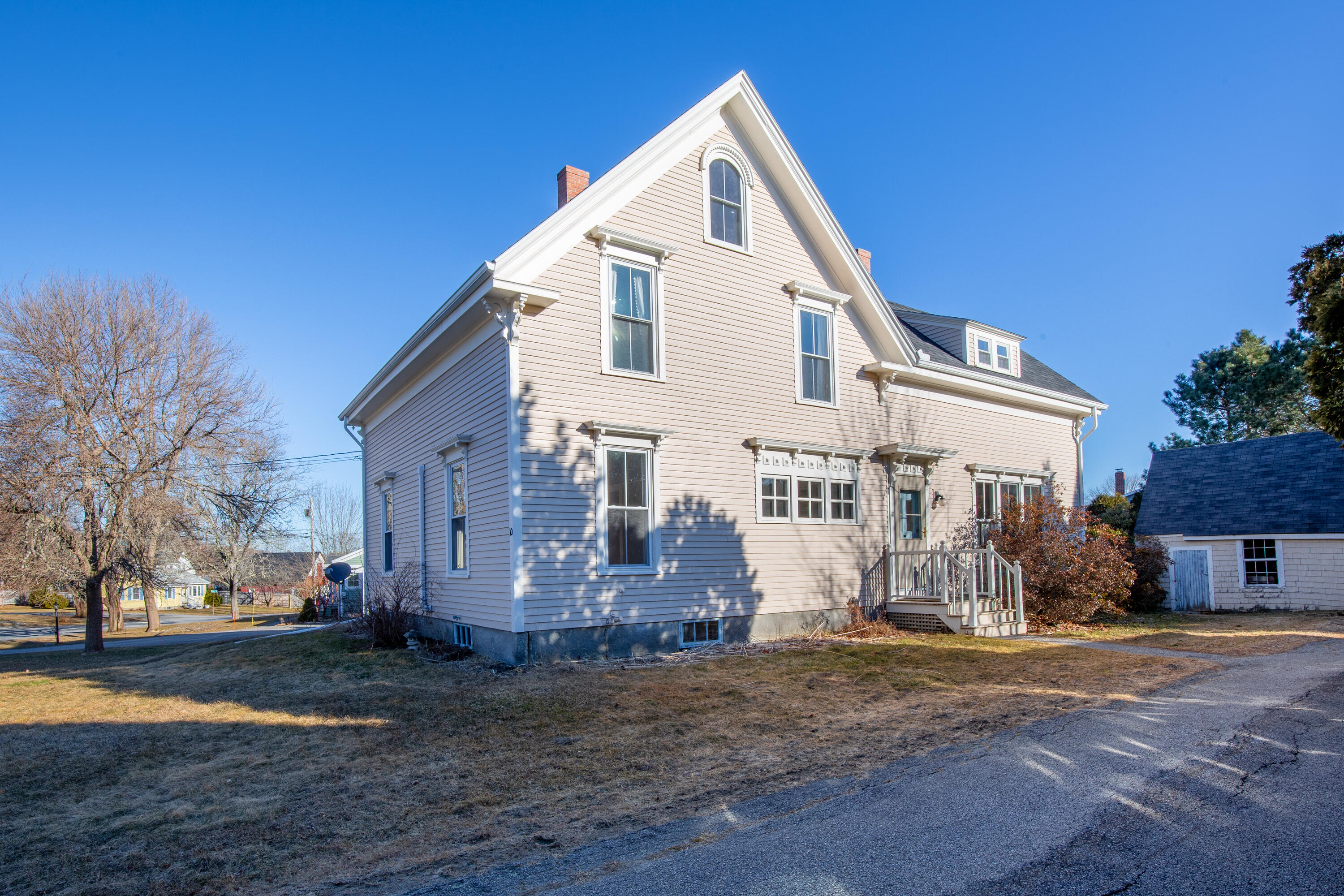 10 Willow Street