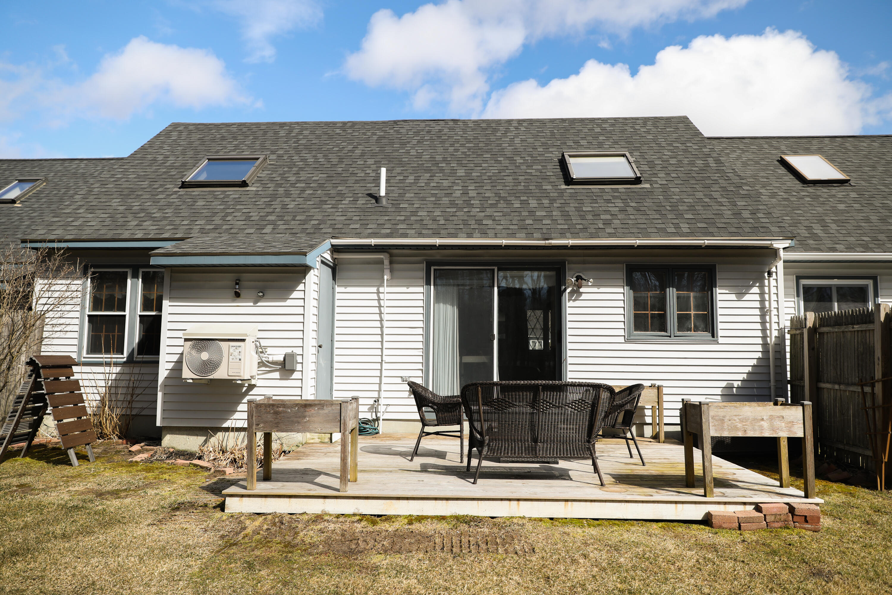 197 Settler Road, 197
