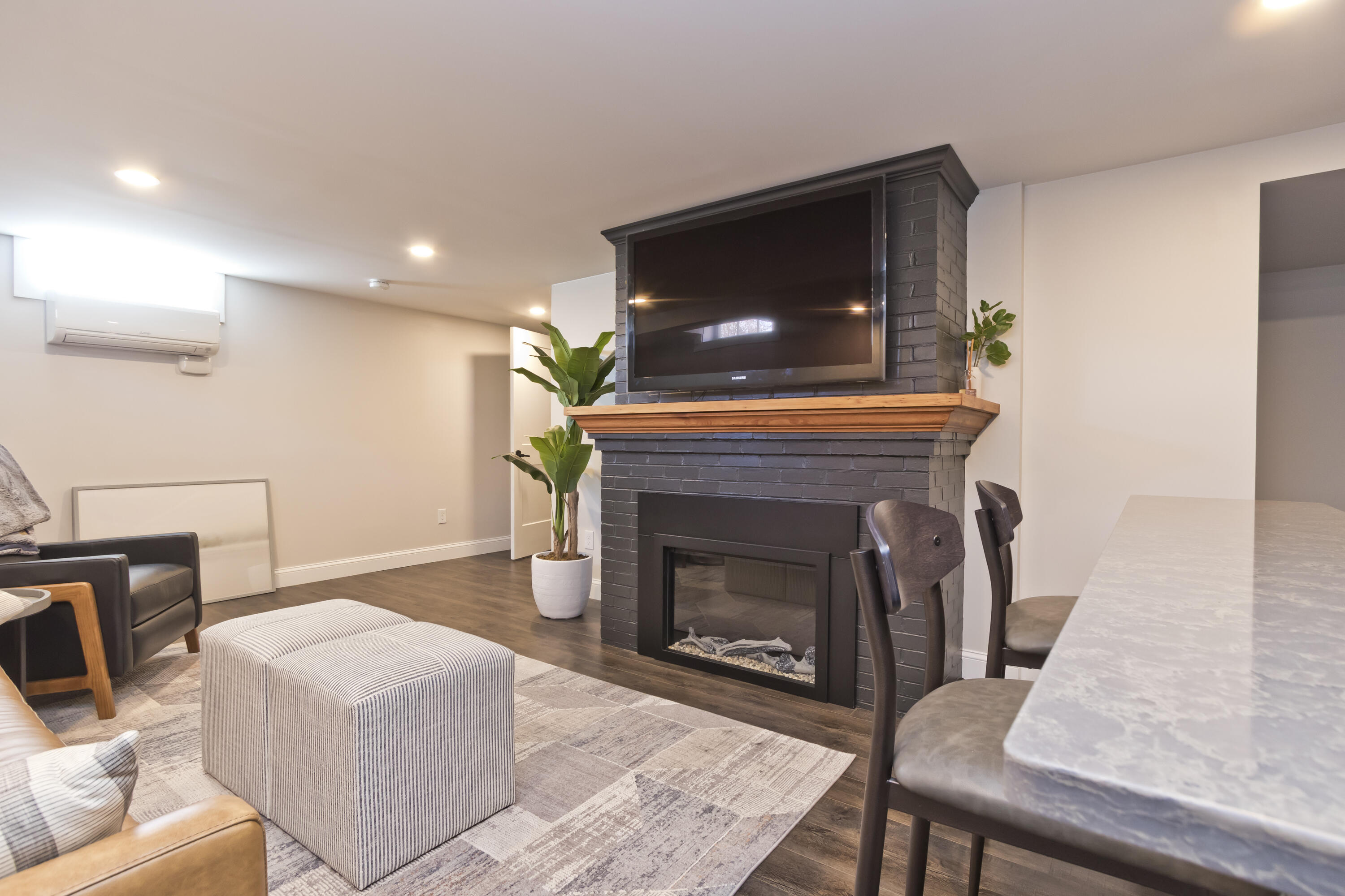 42 Chenery Street