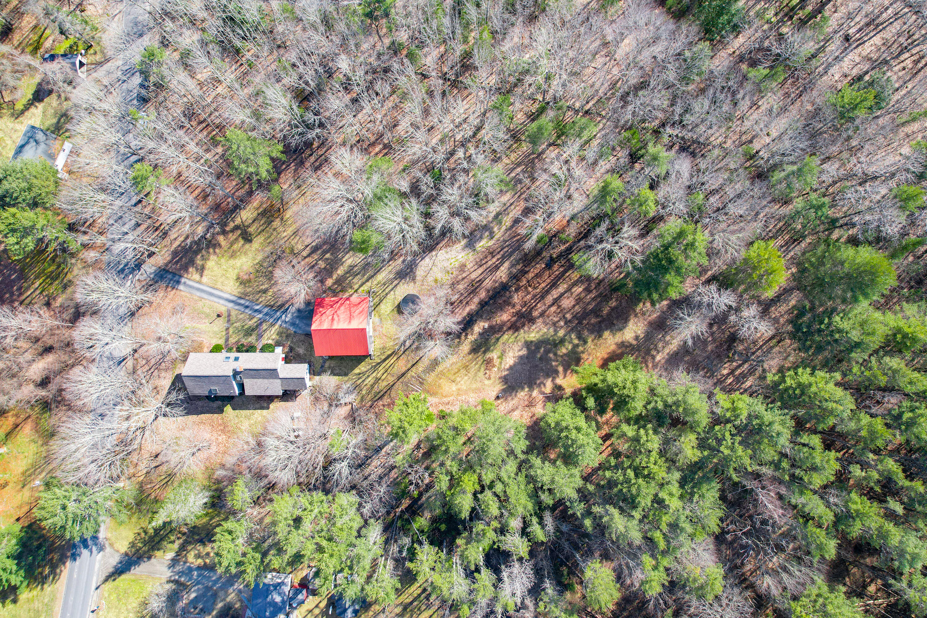 300 E East Neck Road