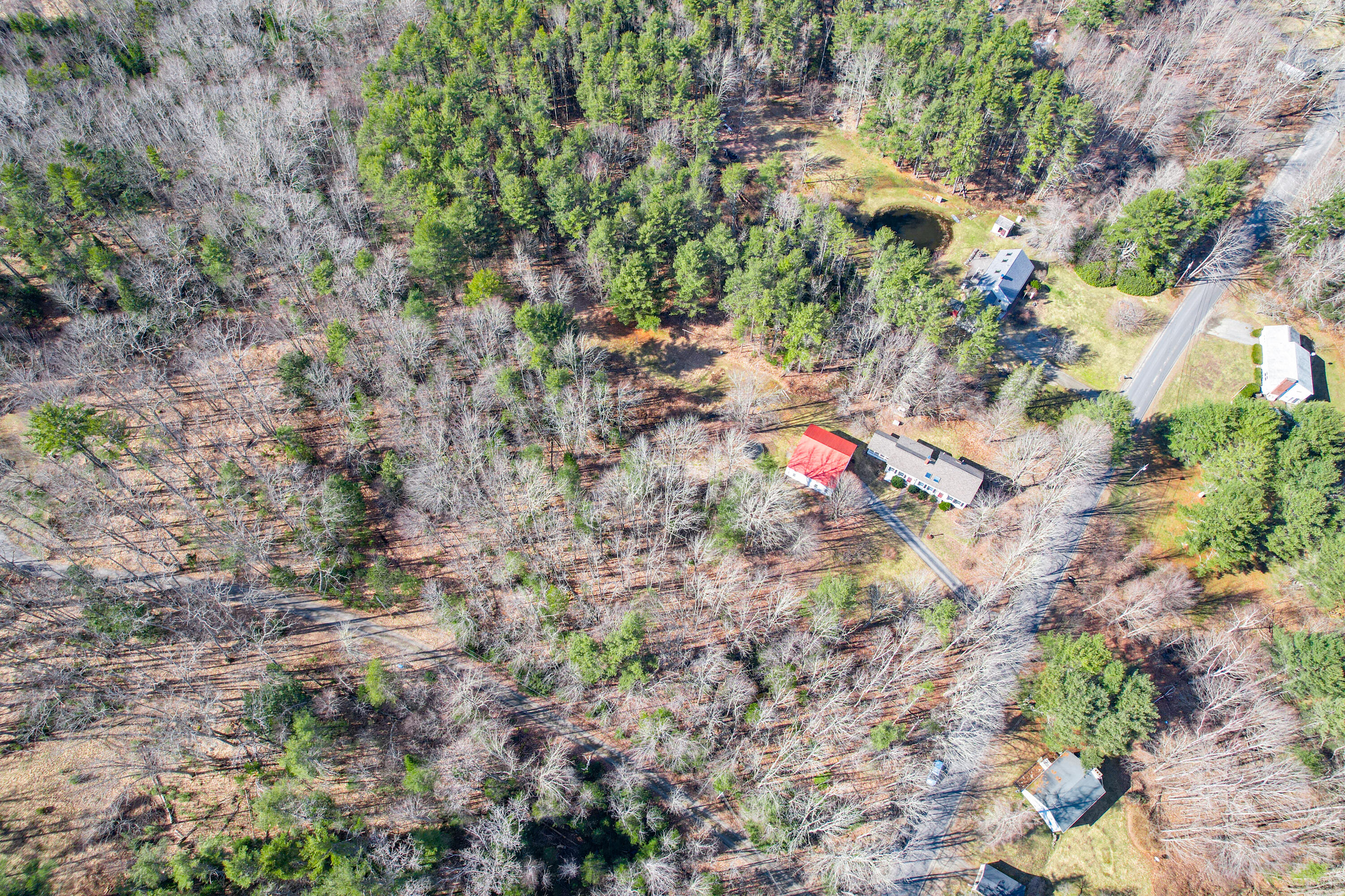 300 E East Neck Road