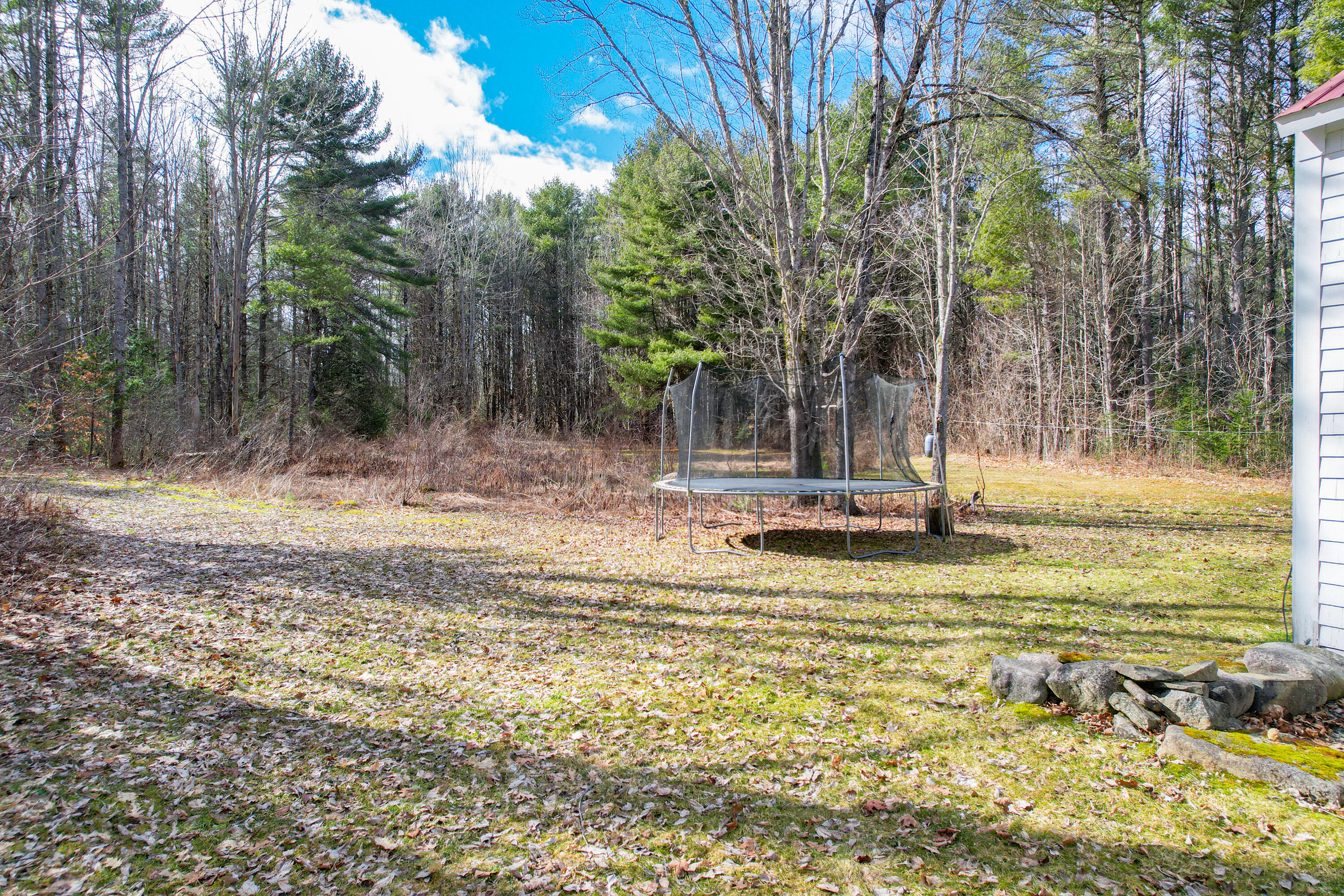 300 E East Neck Road