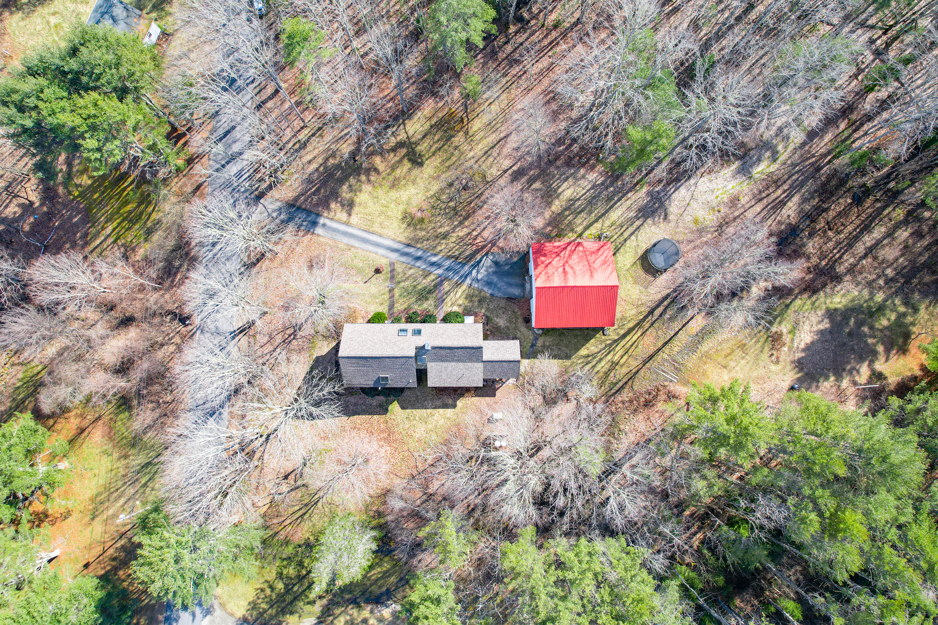 300 E East Neck Road