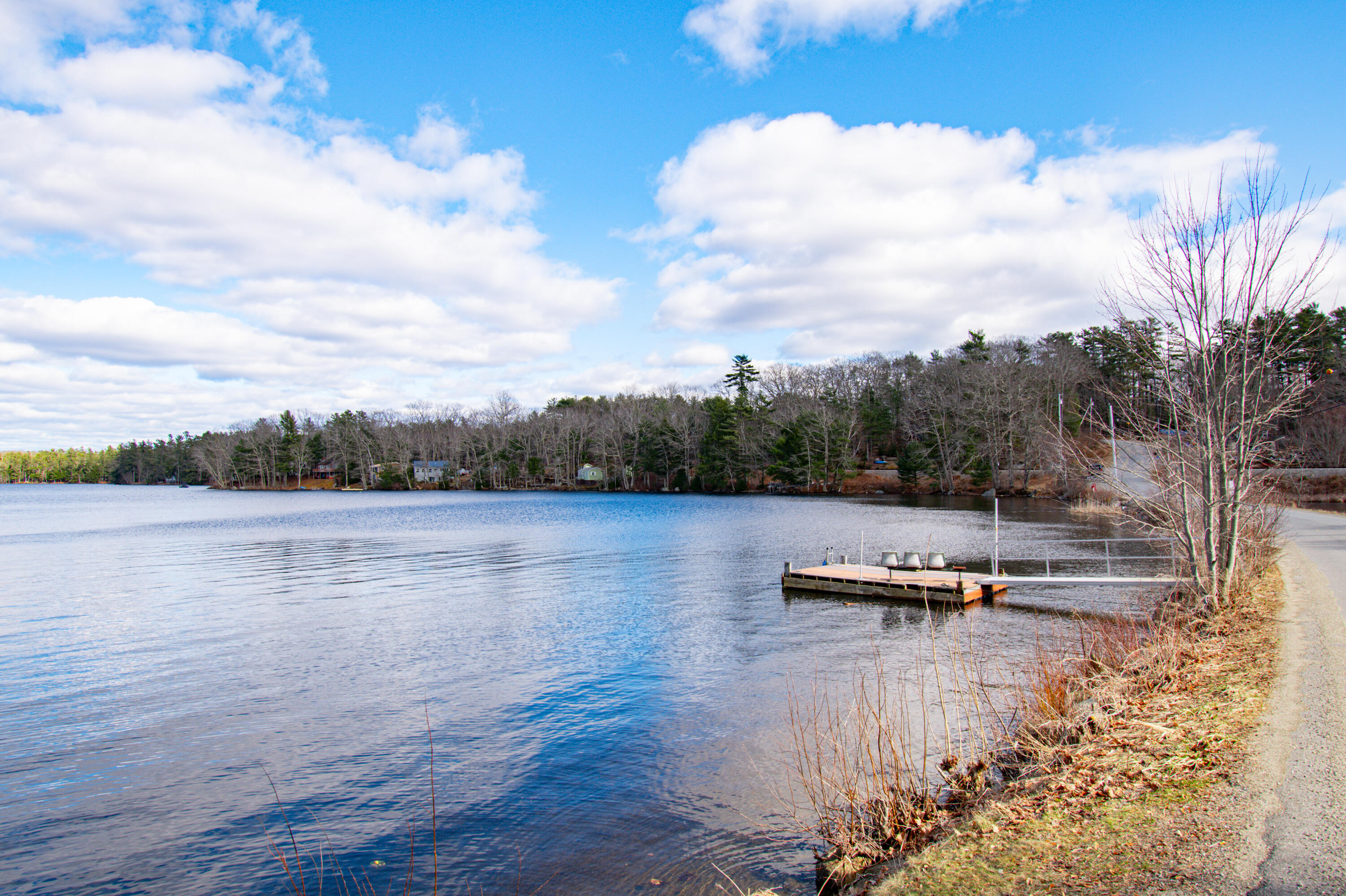 300 E East Neck Road