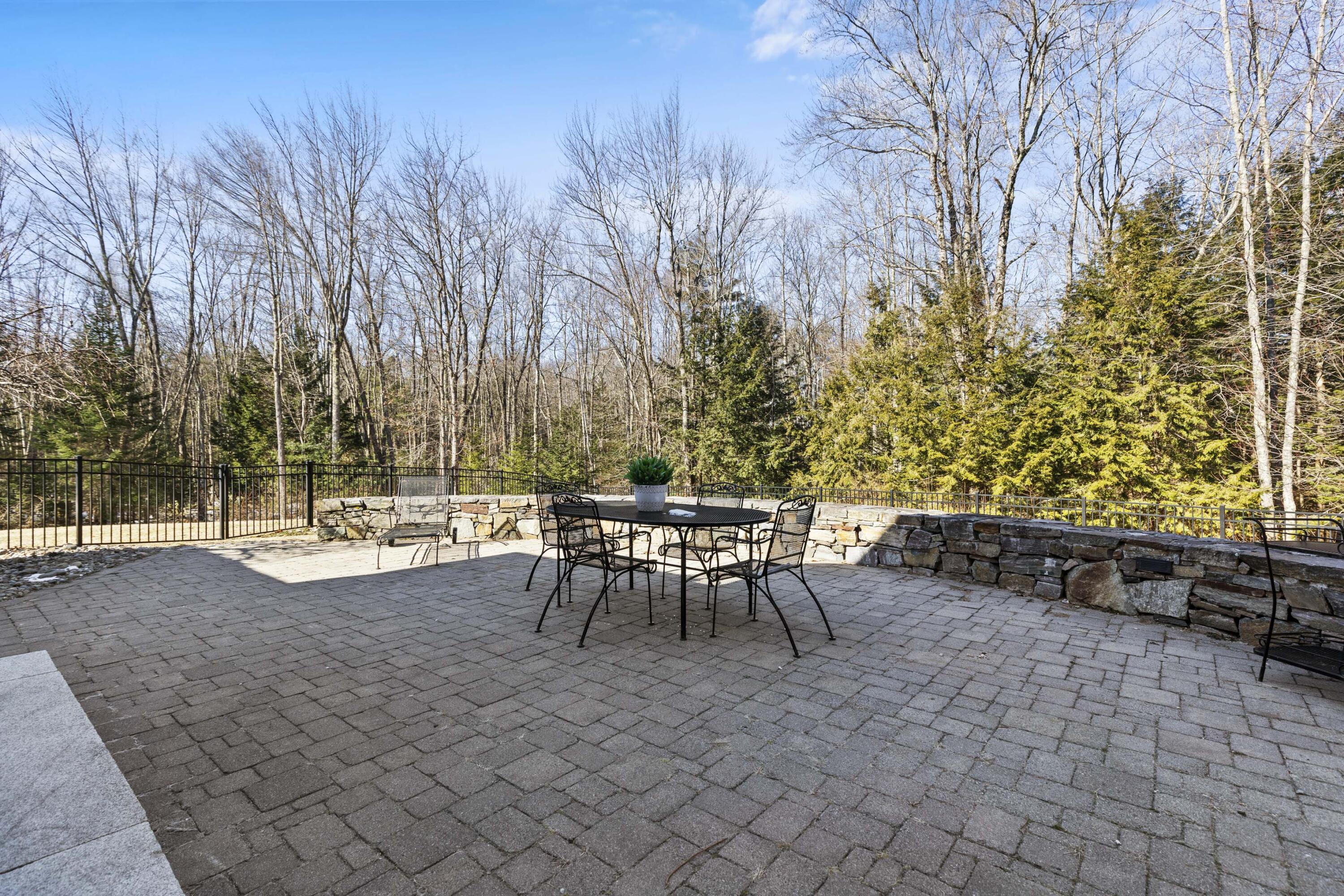 15 Carriage Hill