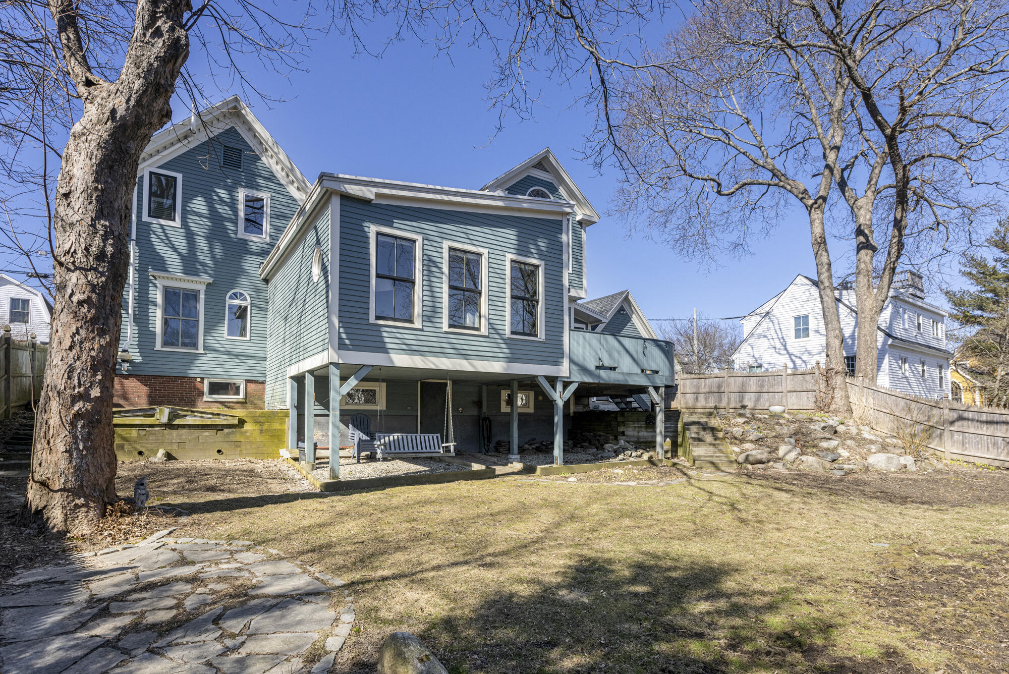 52 Pine Street