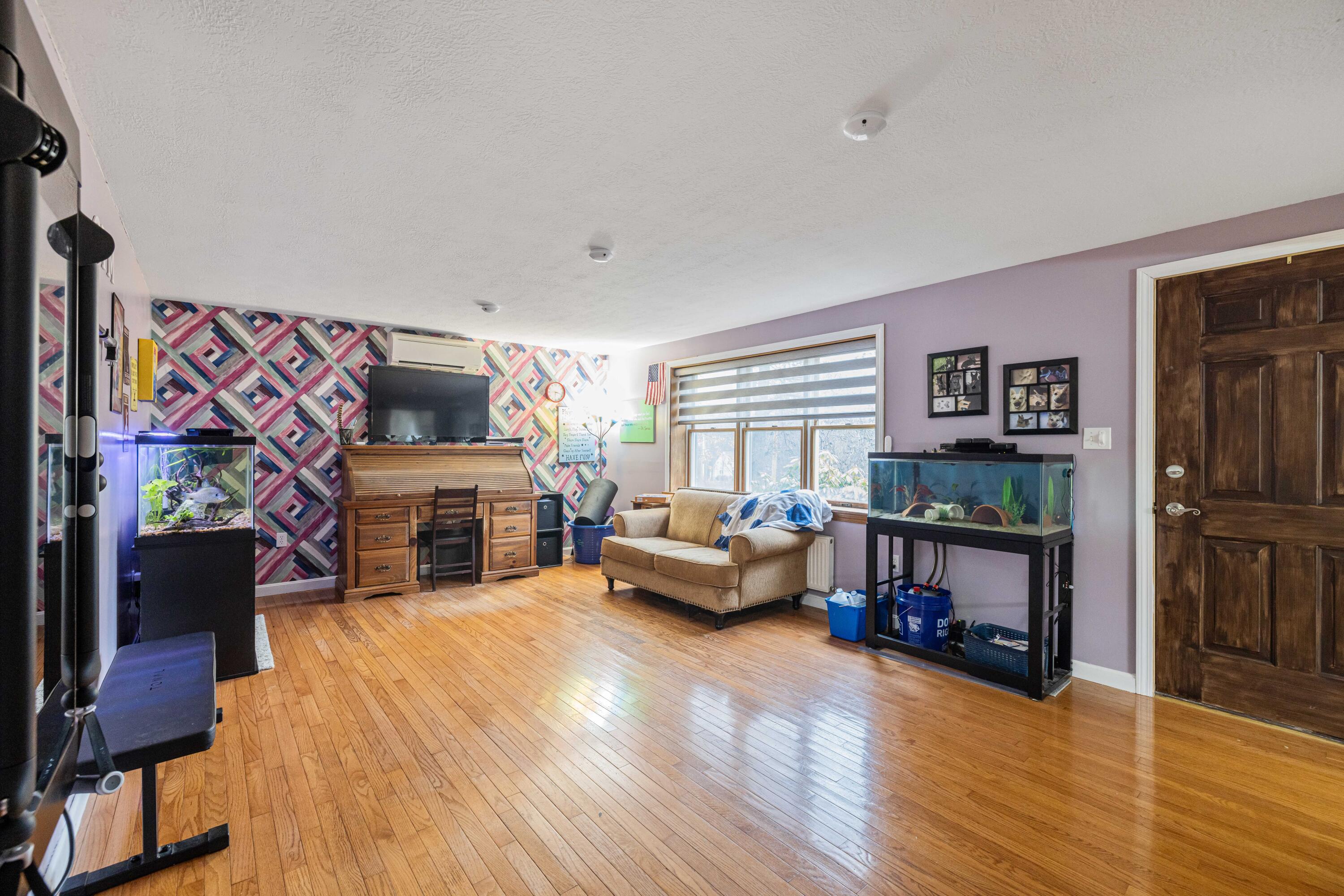 11 Curtis Lake Drive