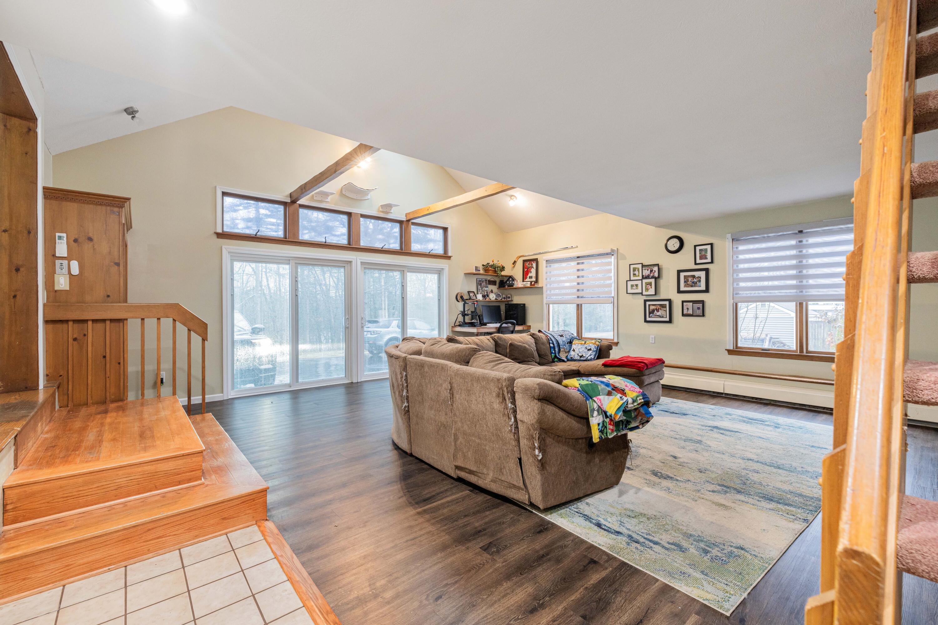 11 Curtis Lake Drive