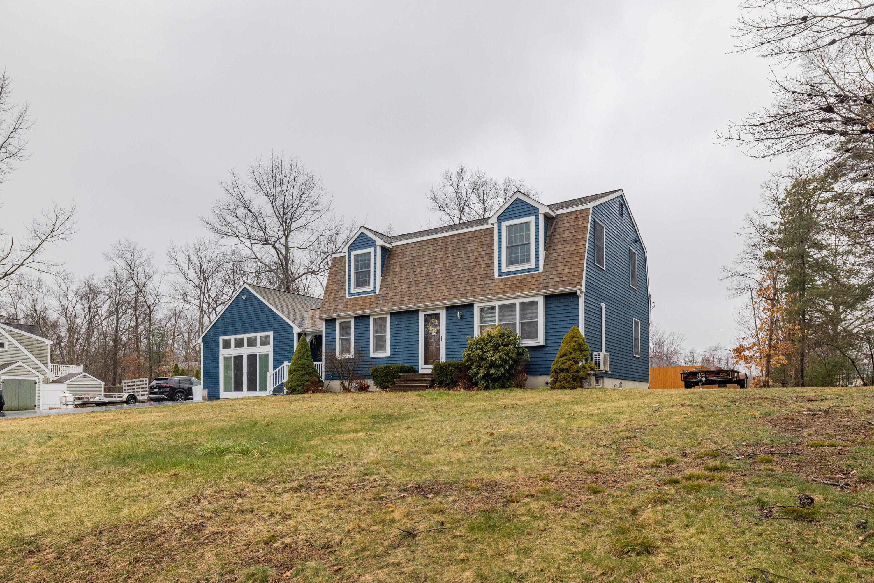11 Curtis Lake Drive