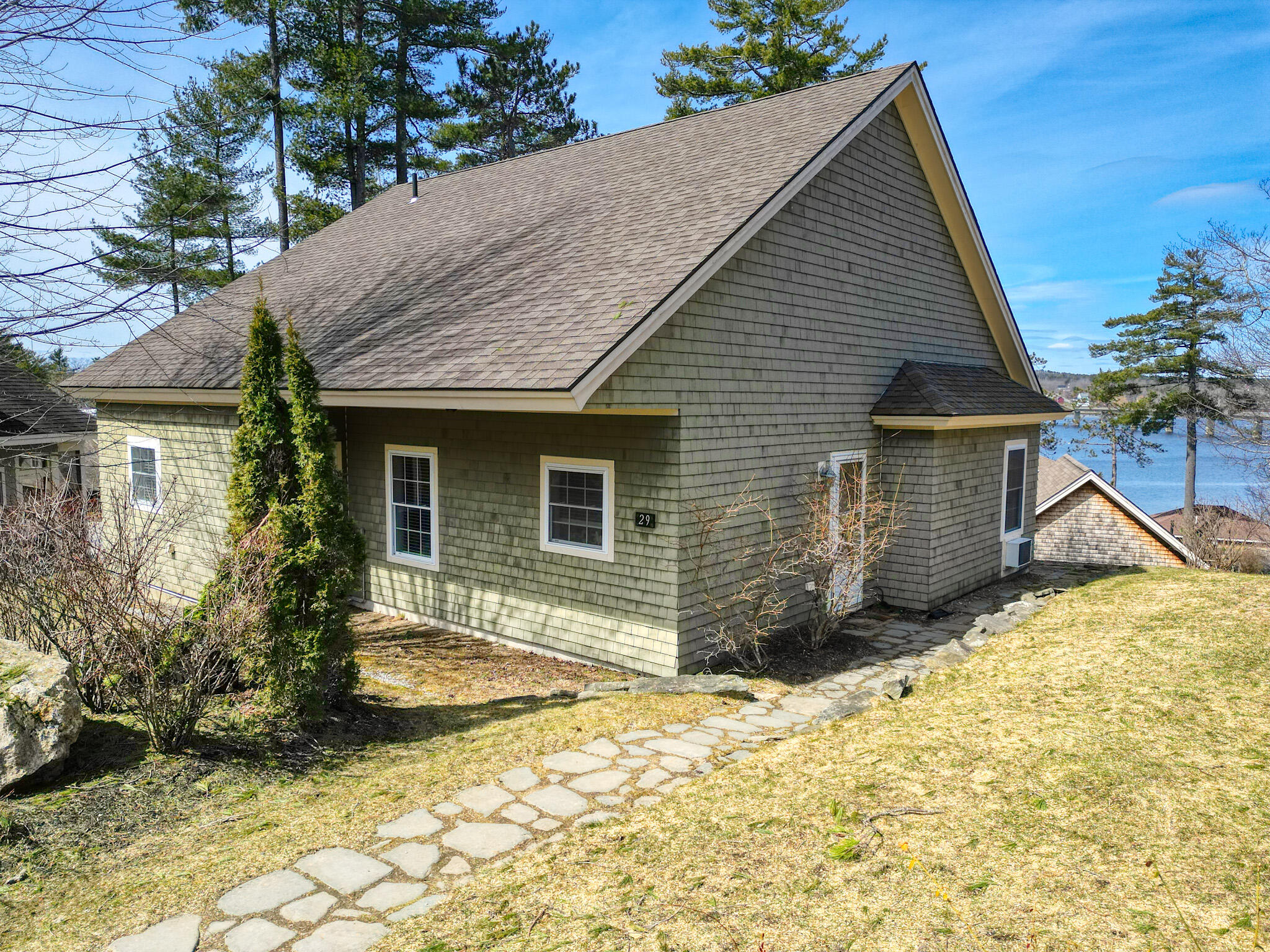 29 W Island Way, 512