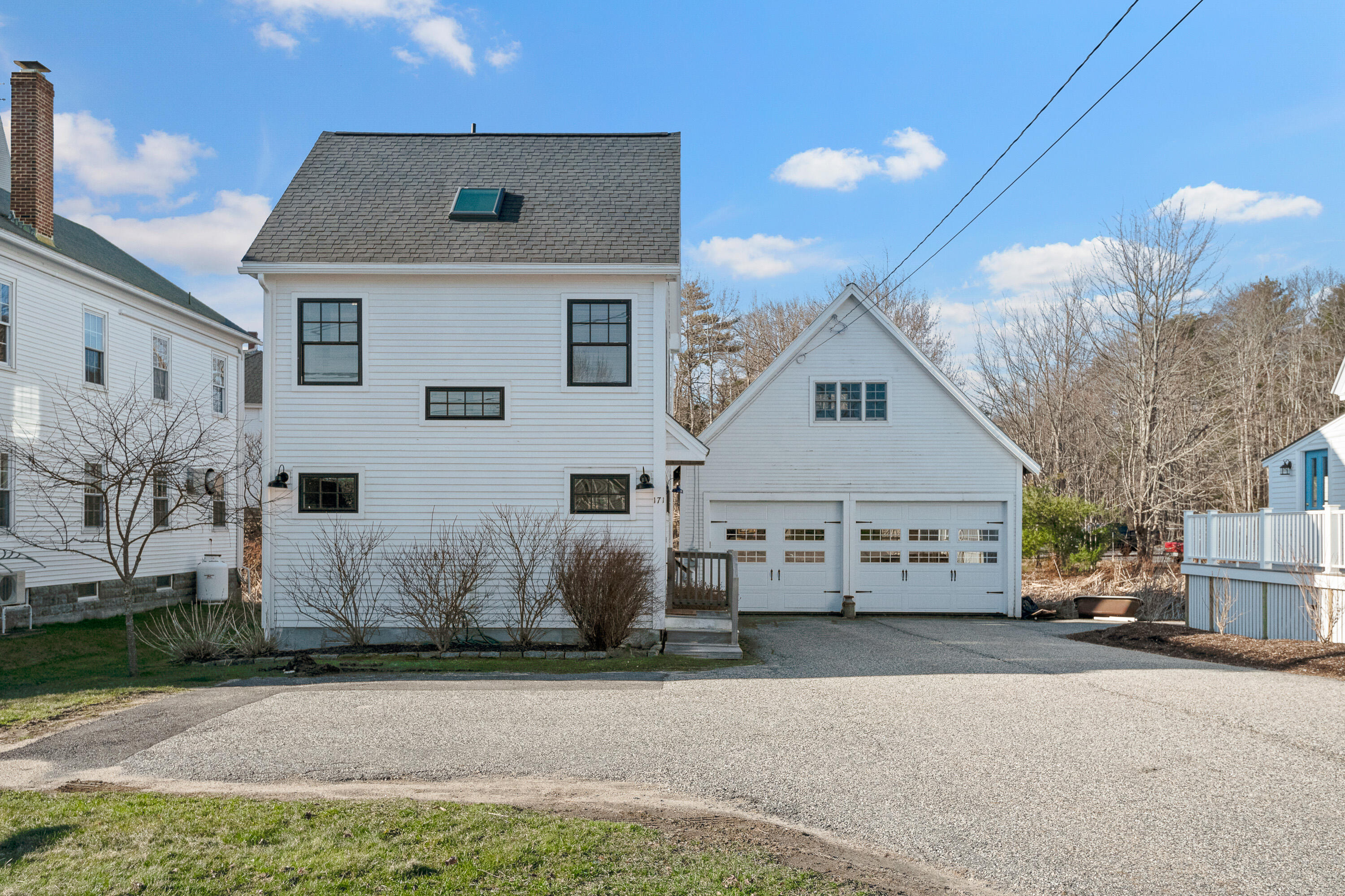 171 Main Street, B
