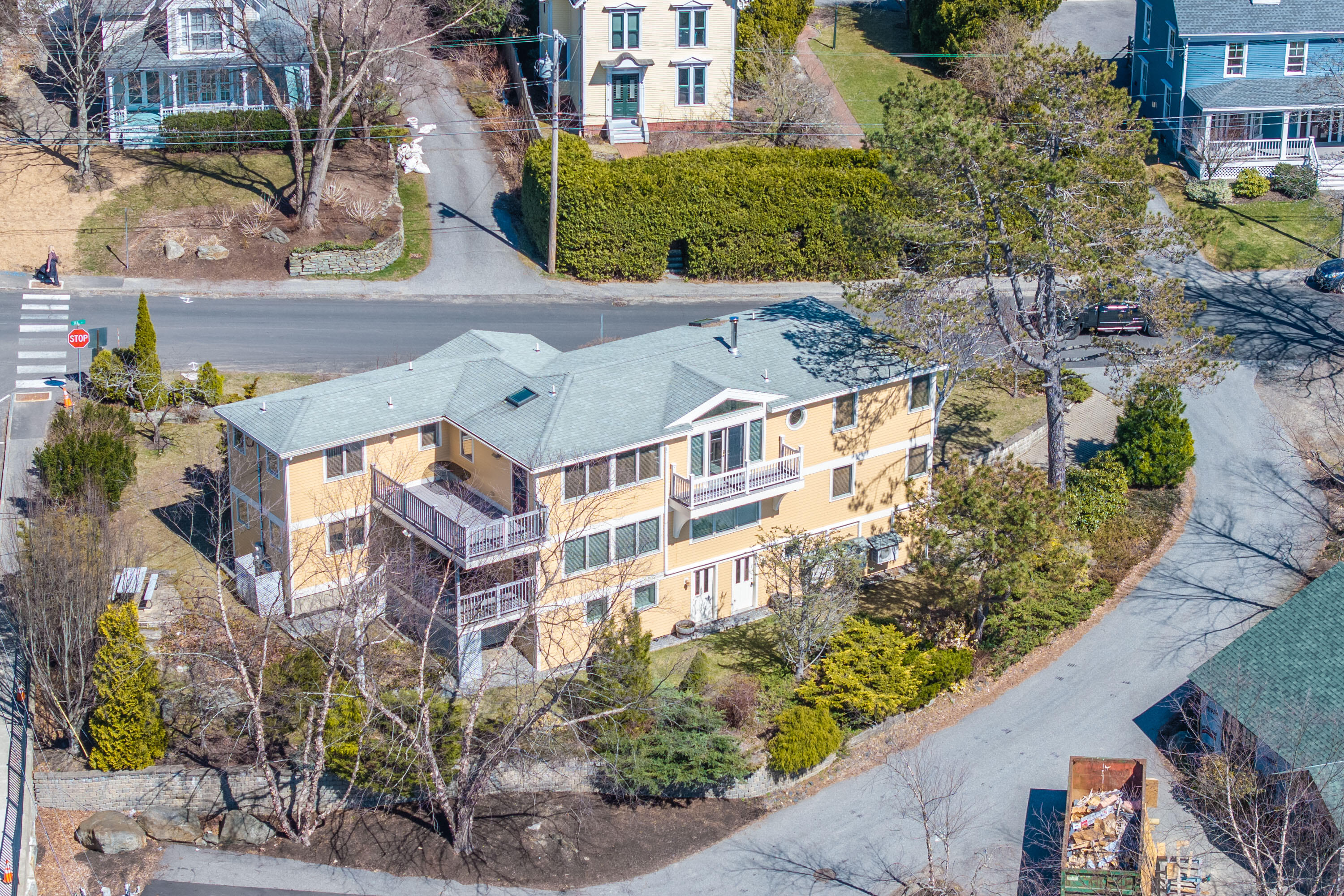 15 Sea Street