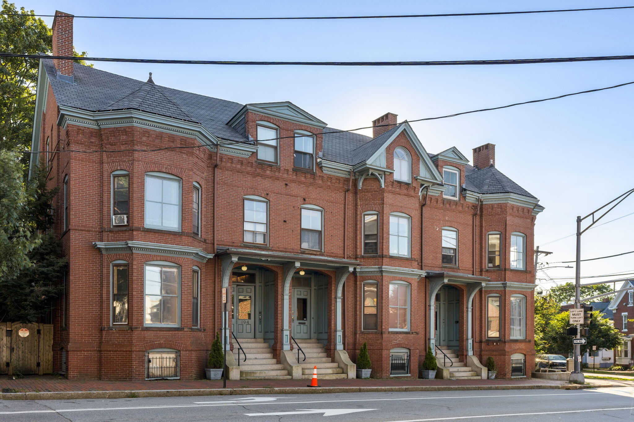 198 High Street, 12