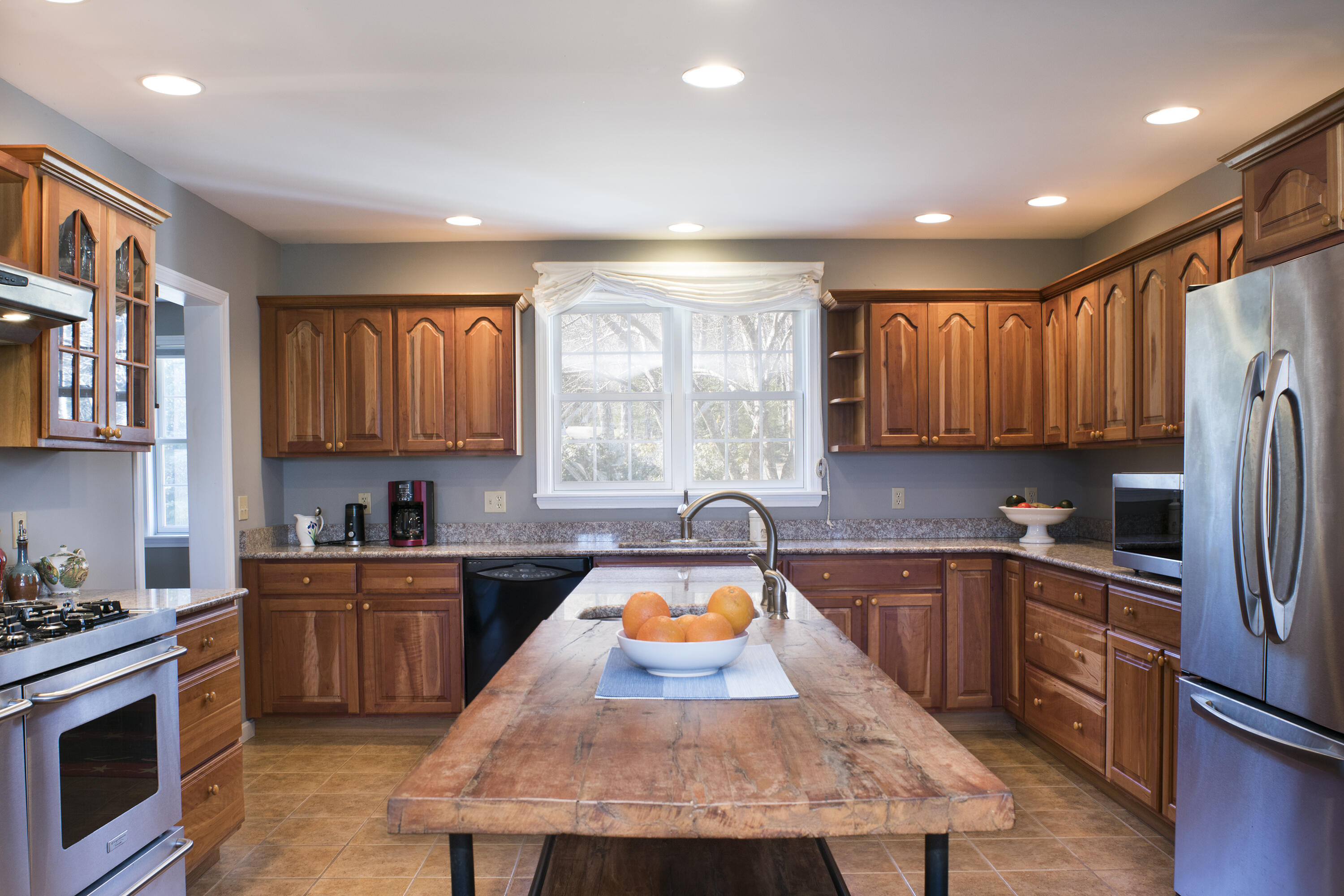 85 Spring Hill Loop