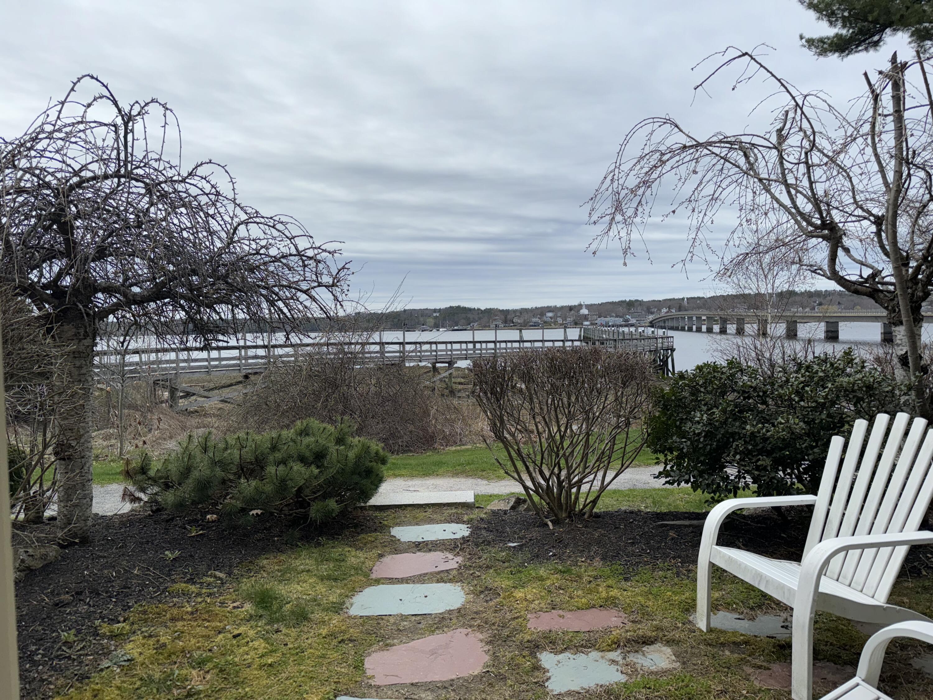 304 Eddy Road, 206