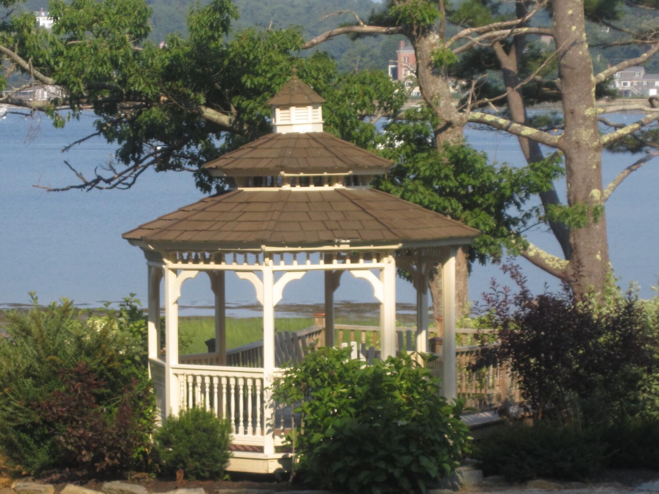 304 Eddy Road, 206