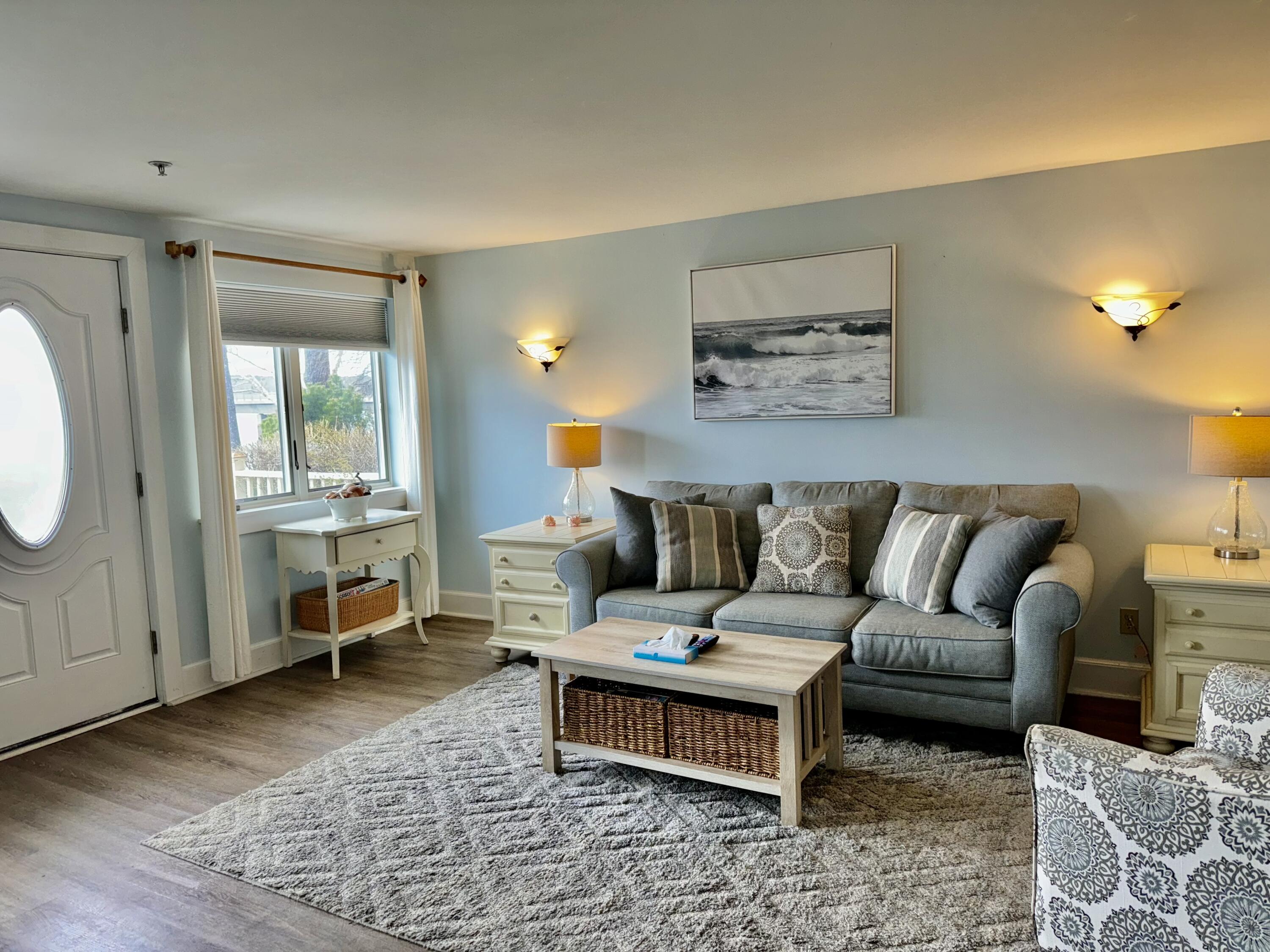 304 Eddy Road, 206