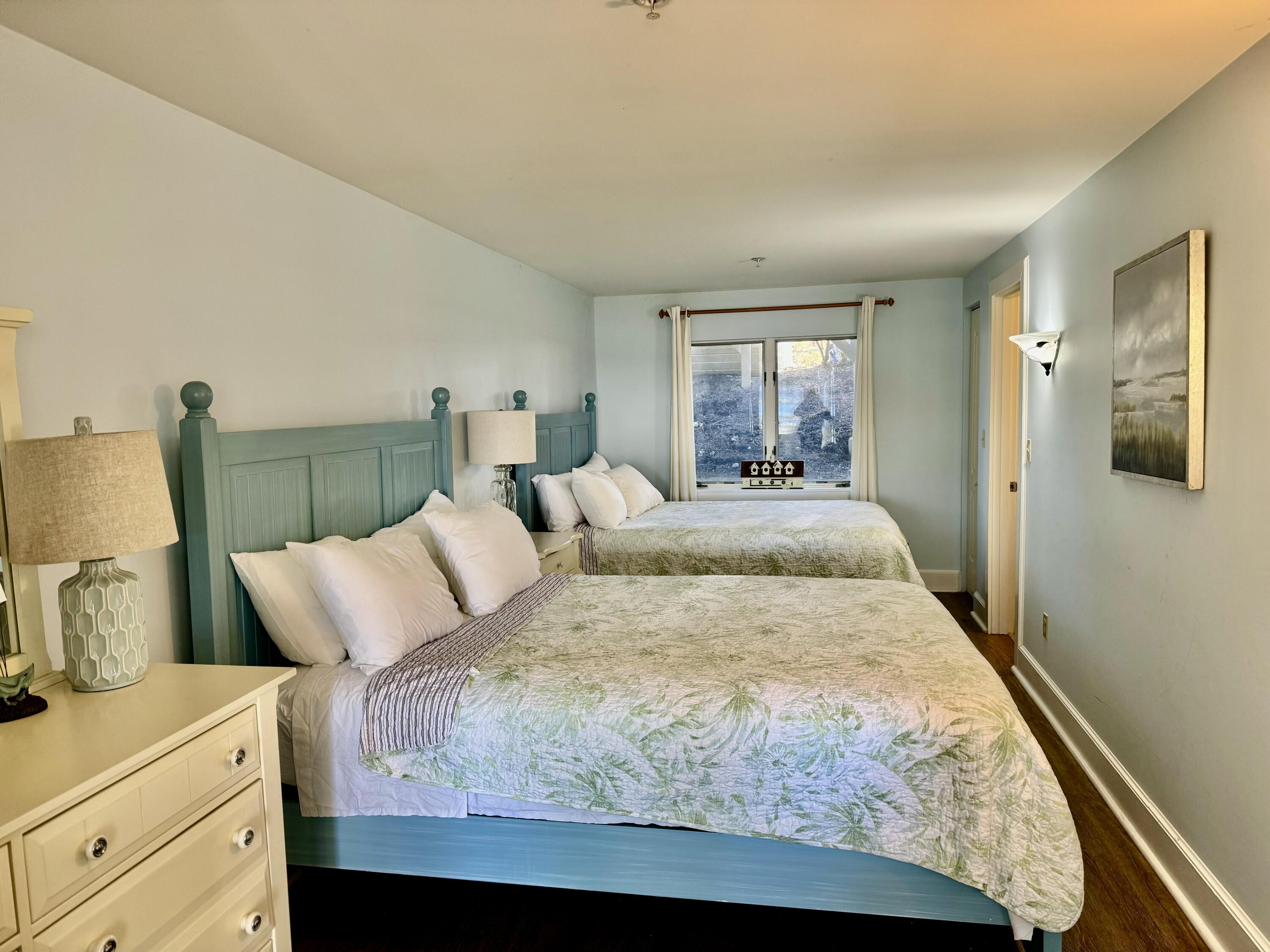 304 Eddy Road, 206