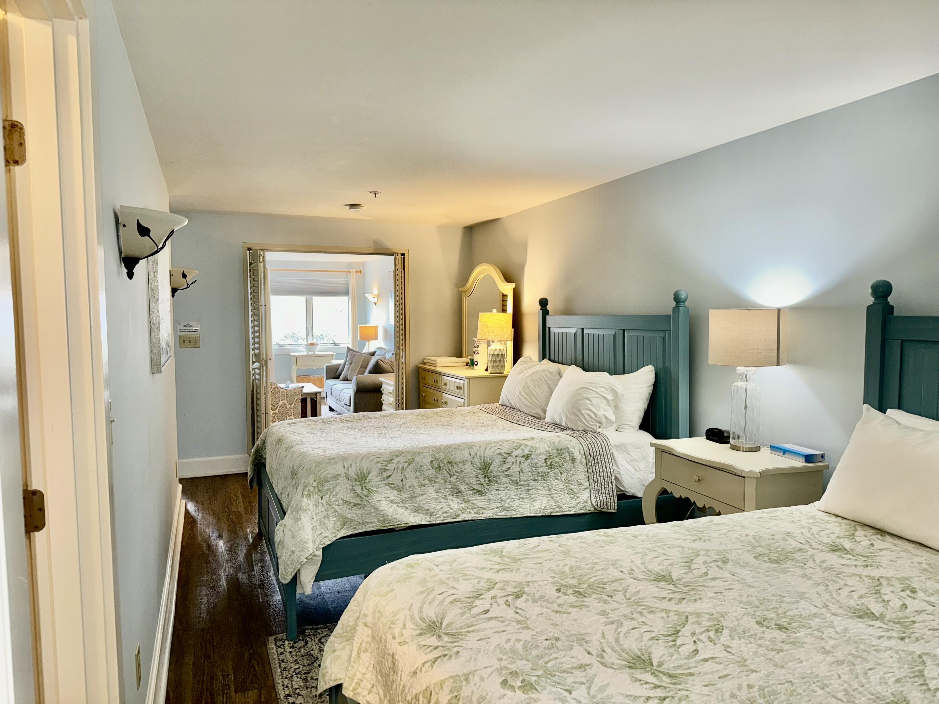 304 Eddy Road, 206