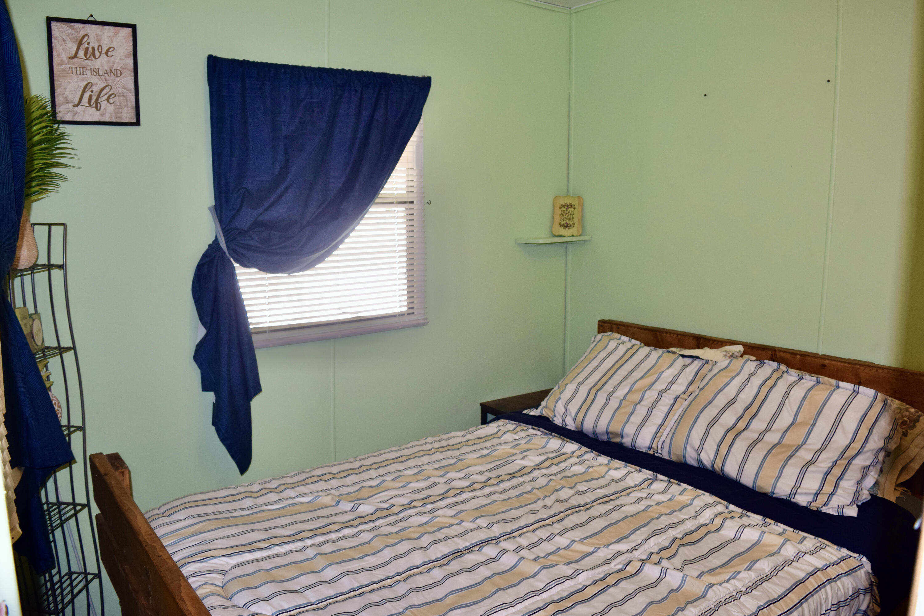 1 Robinson Way, A167