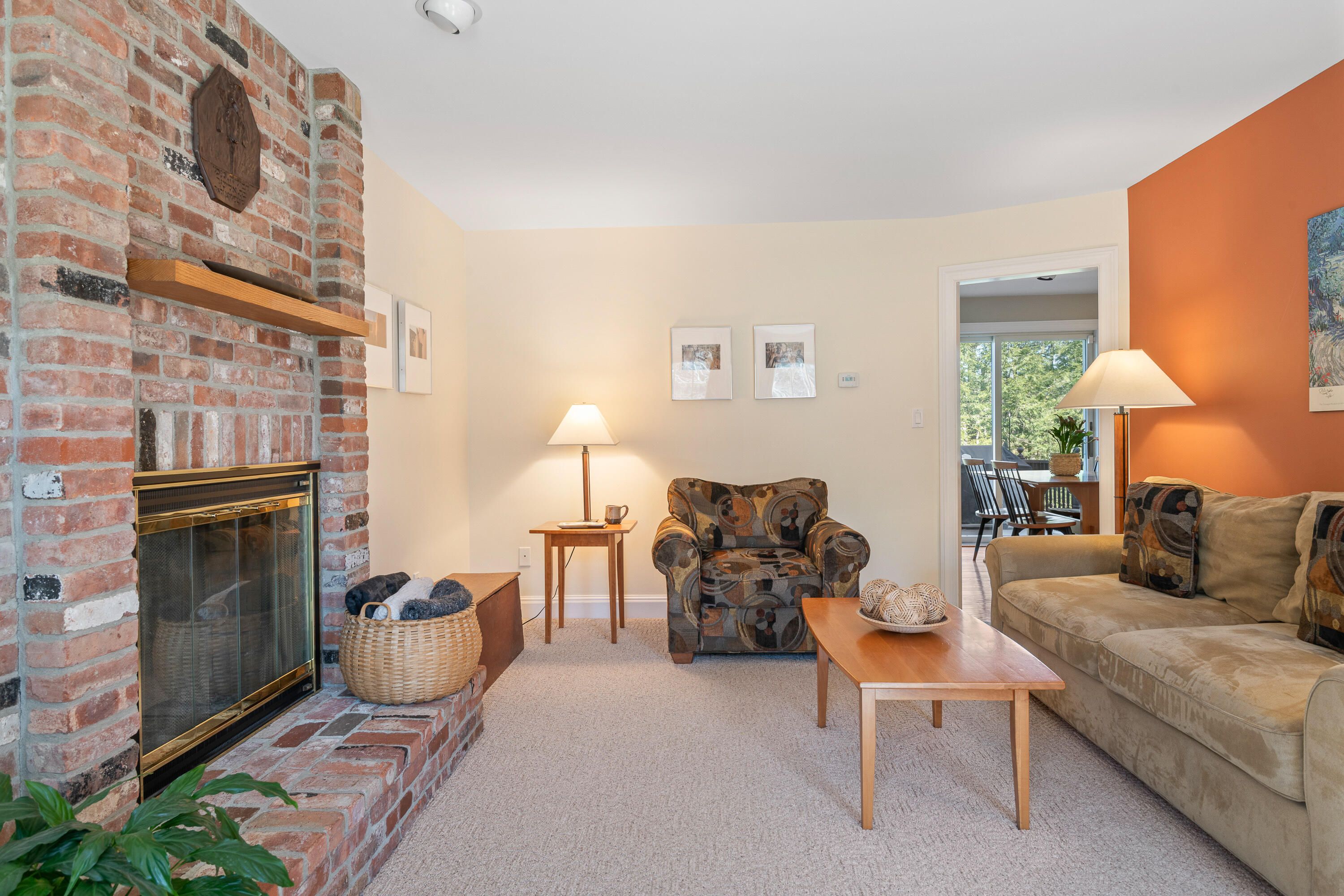 2 Hemlock Drive