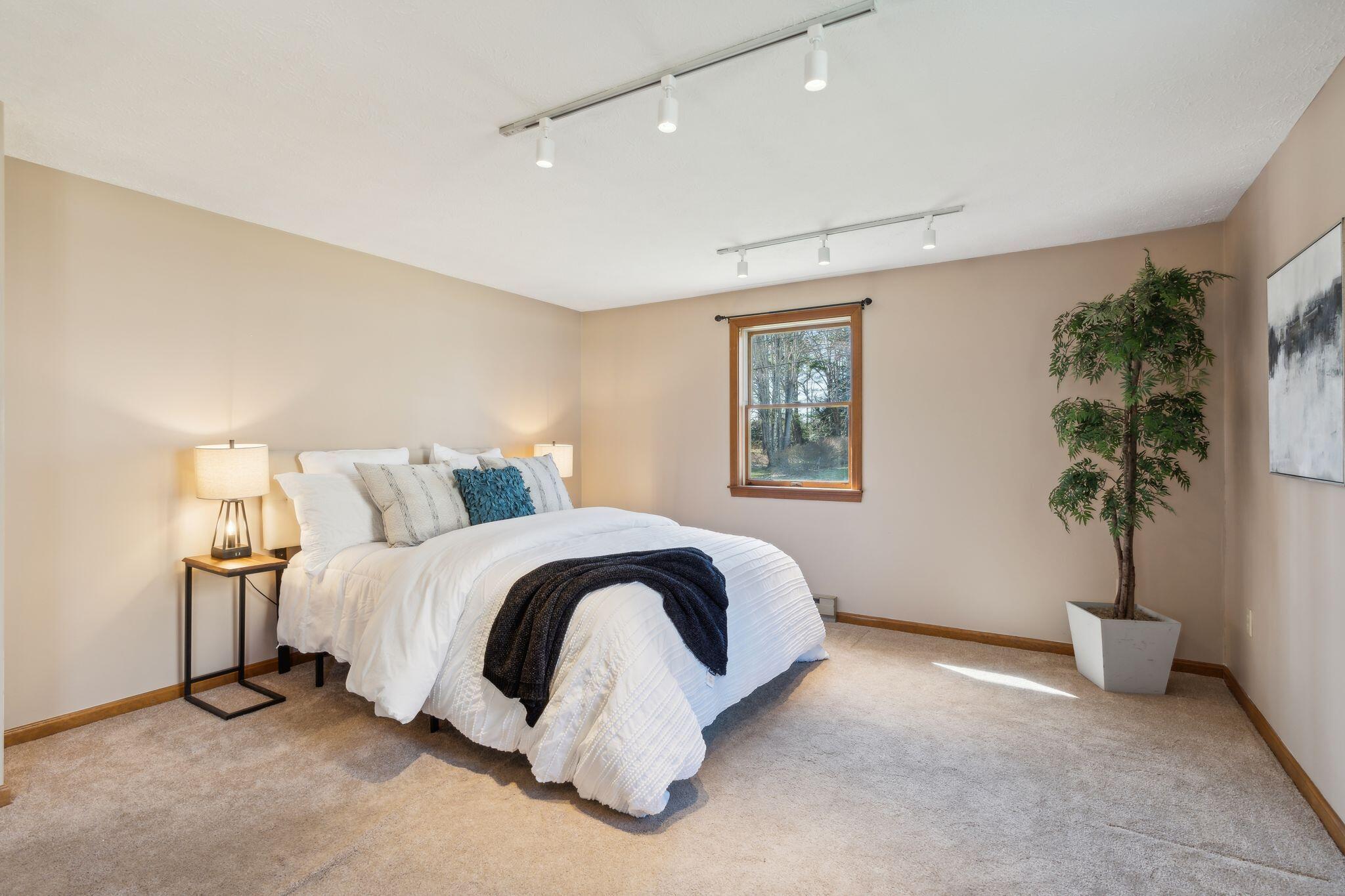 13 Ridge Road