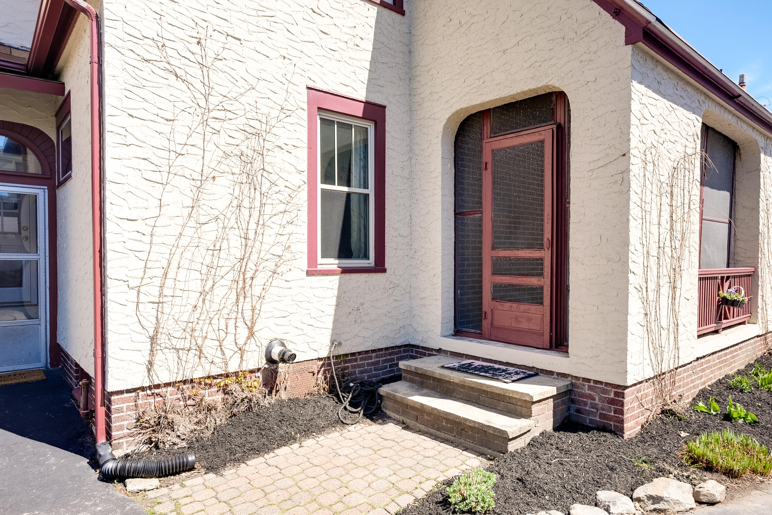 41 Monroe Avenue