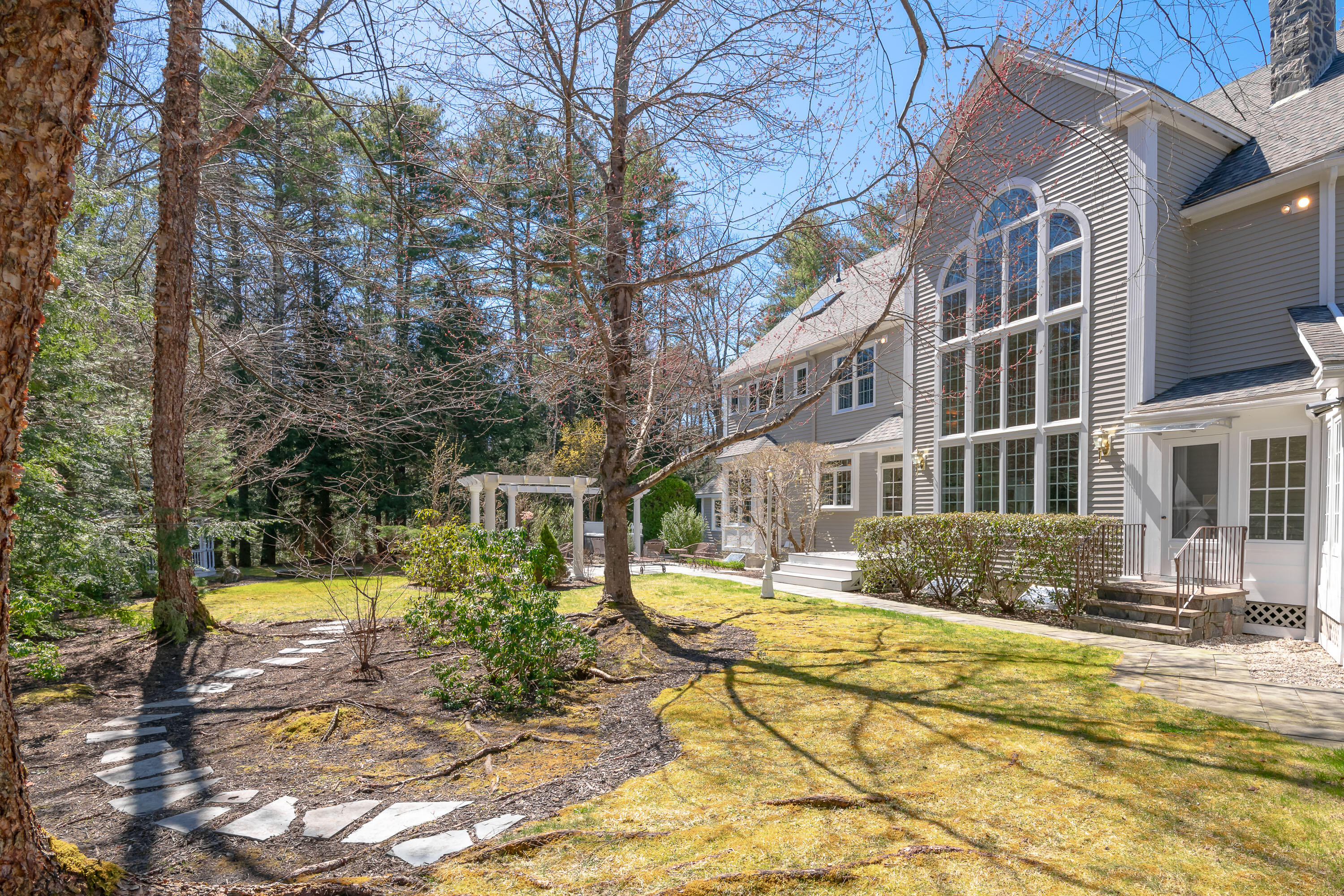 13 Streamwood Lane