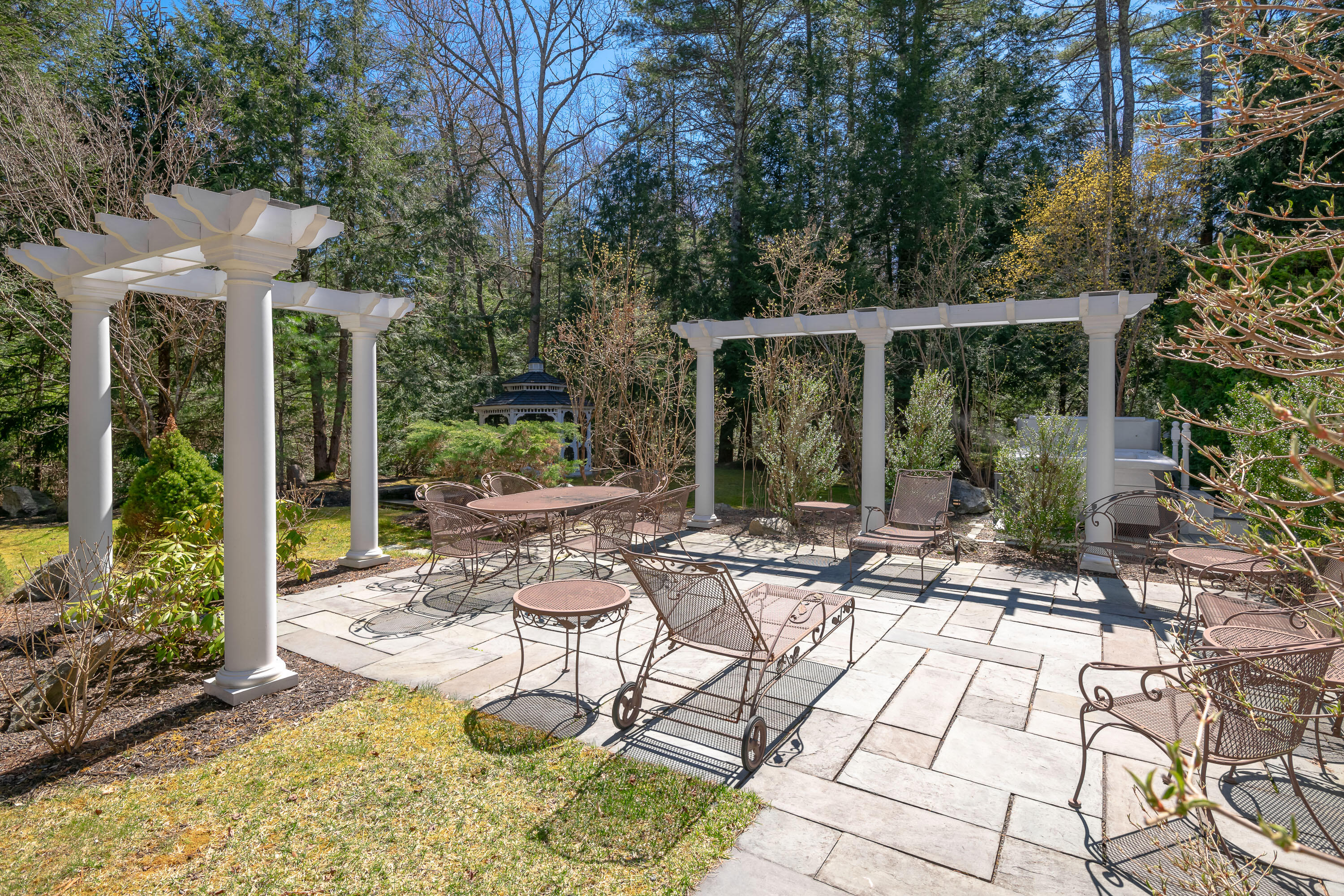 13 Streamwood Lane