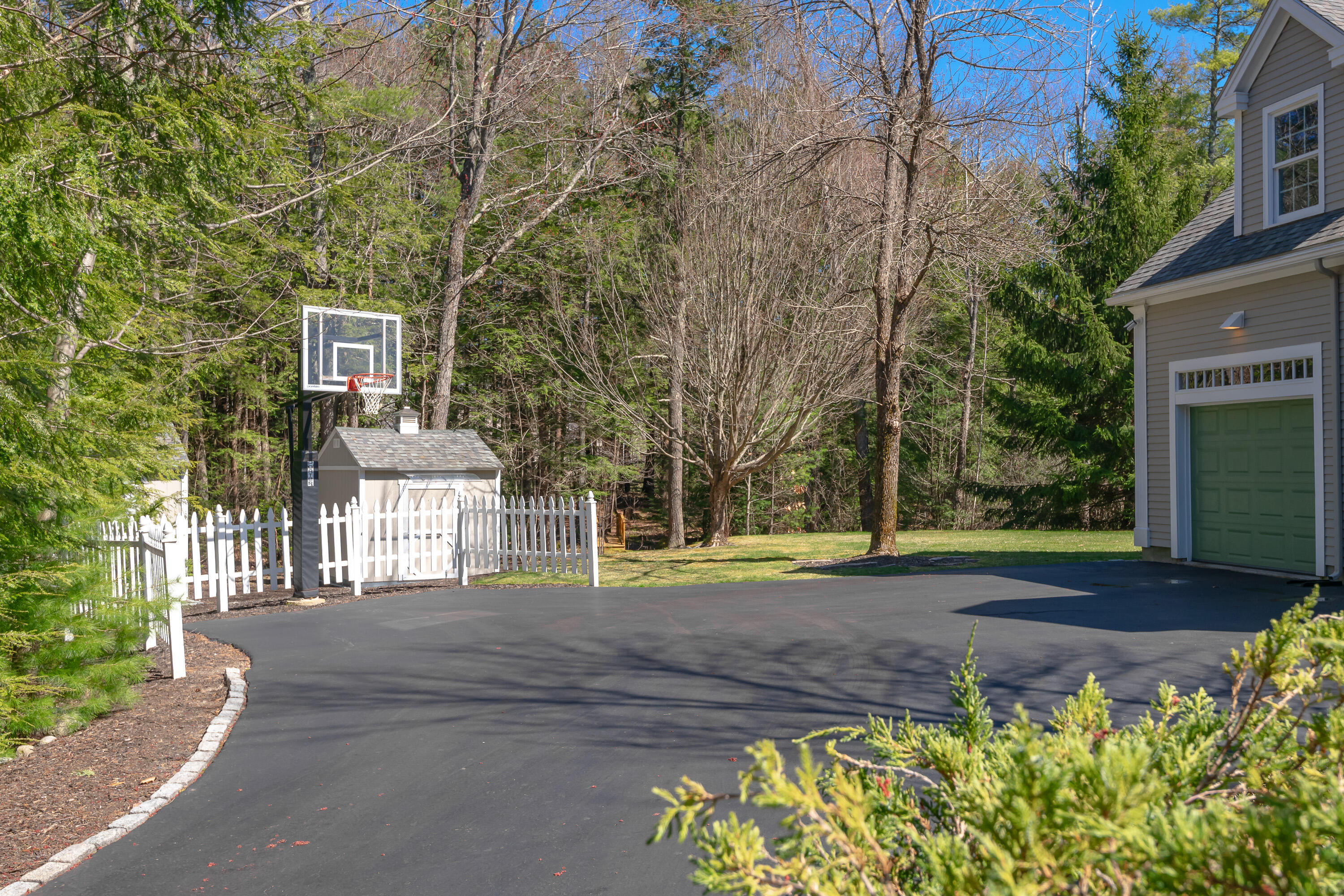 13 Streamwood Lane