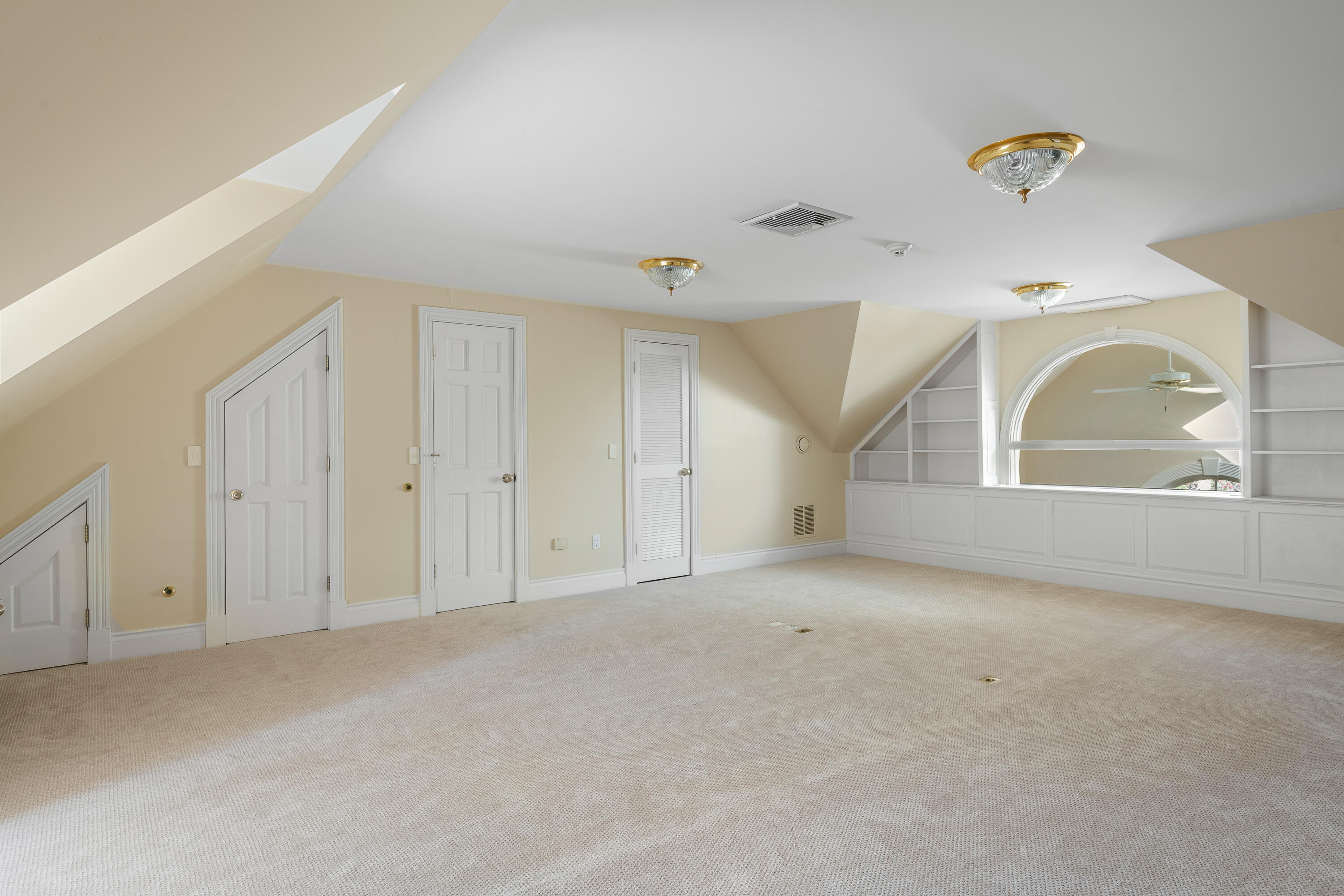 13 Streamwood Lane