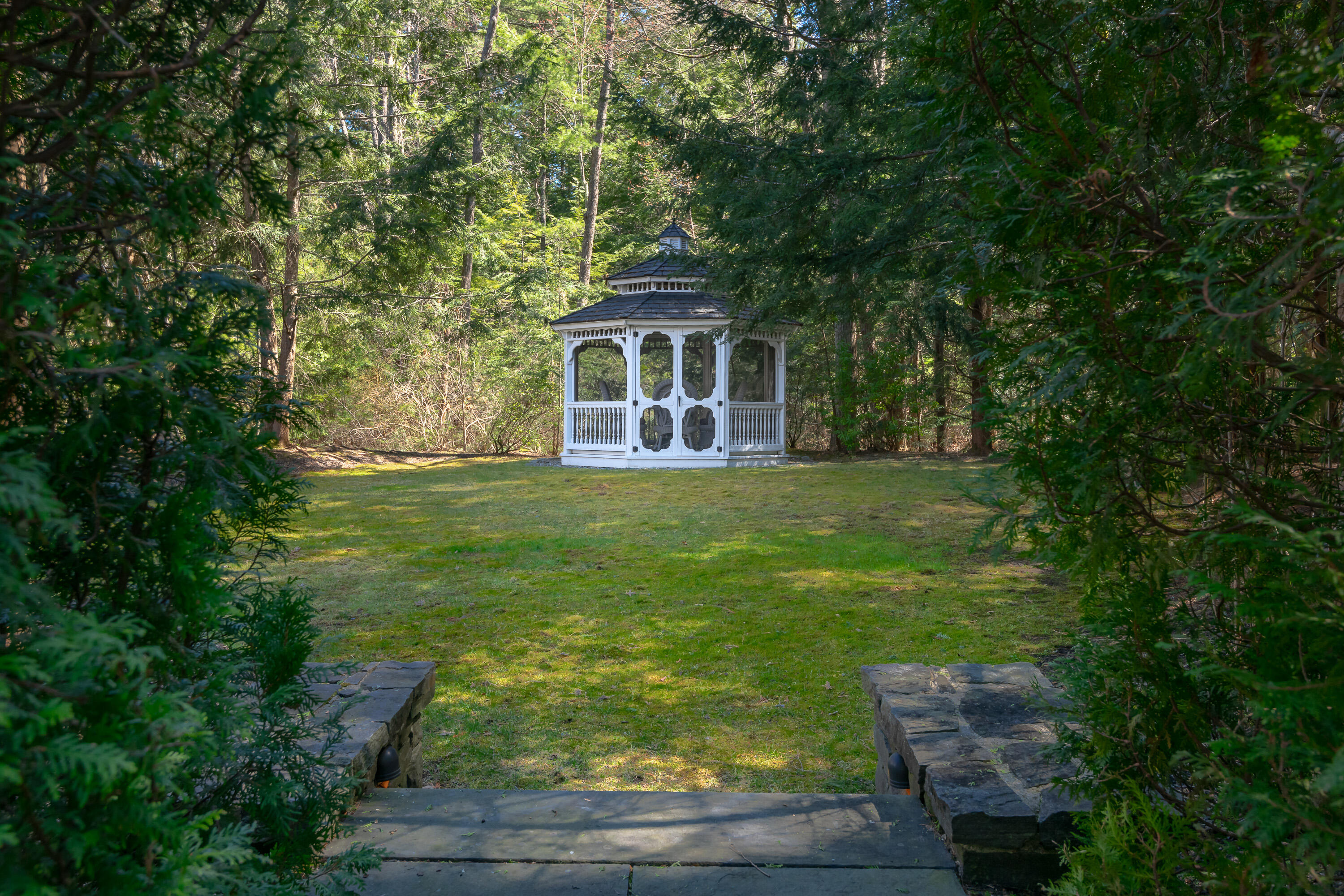13 Streamwood Lane