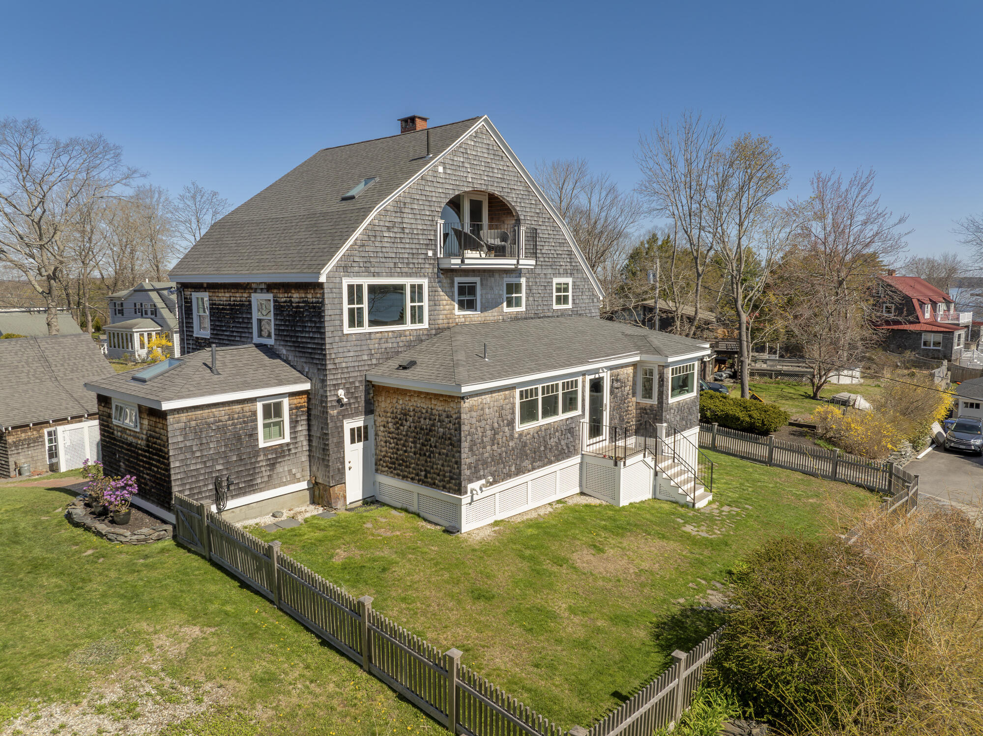 86 Loveitts Field Road