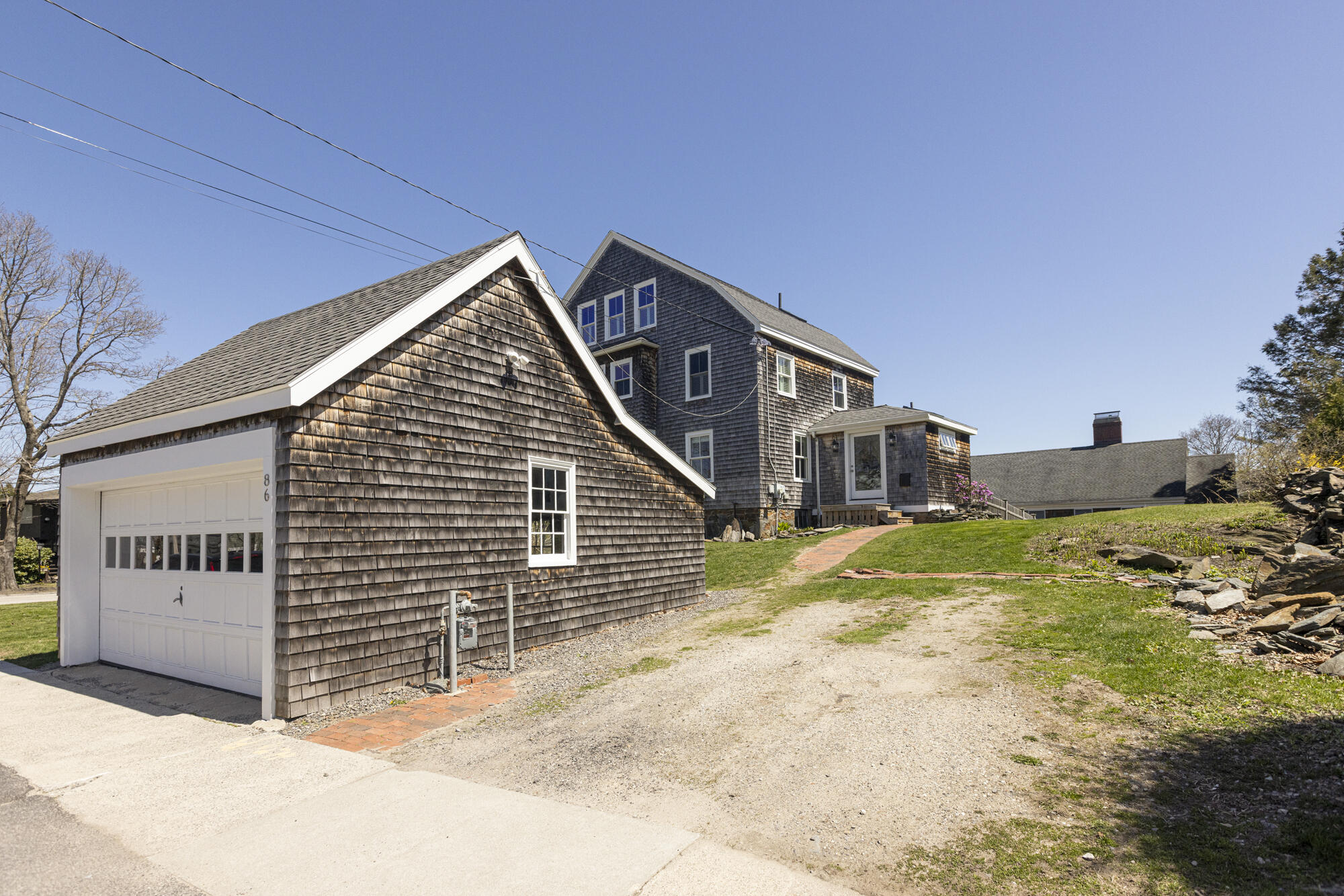 86 Loveitts Field Road