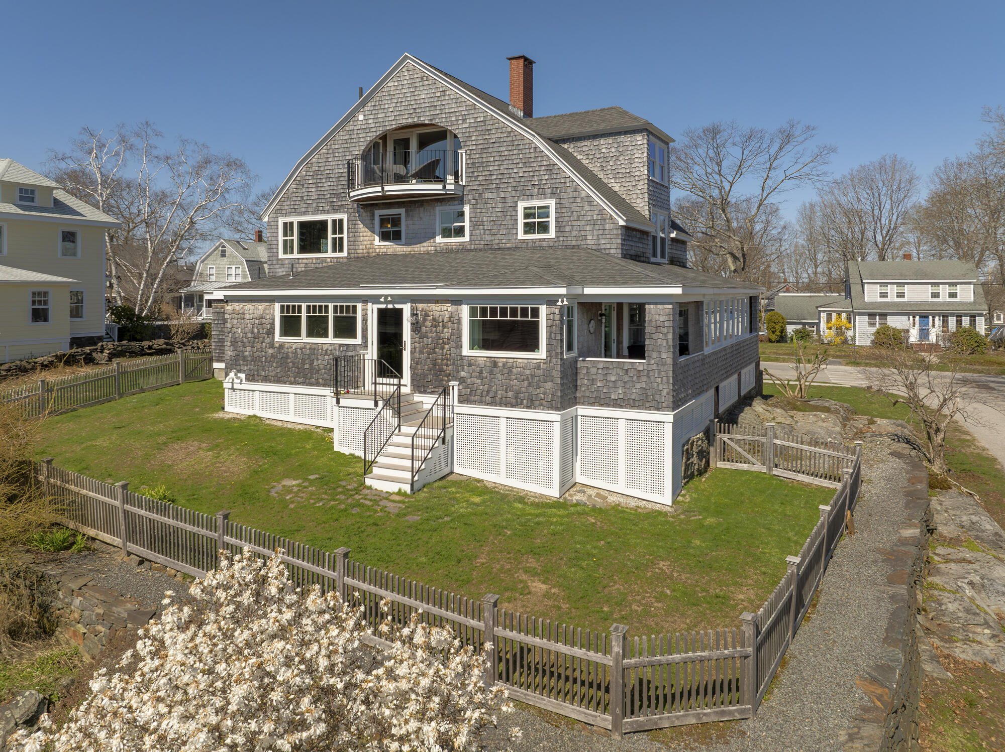 86 Loveitts Field Road