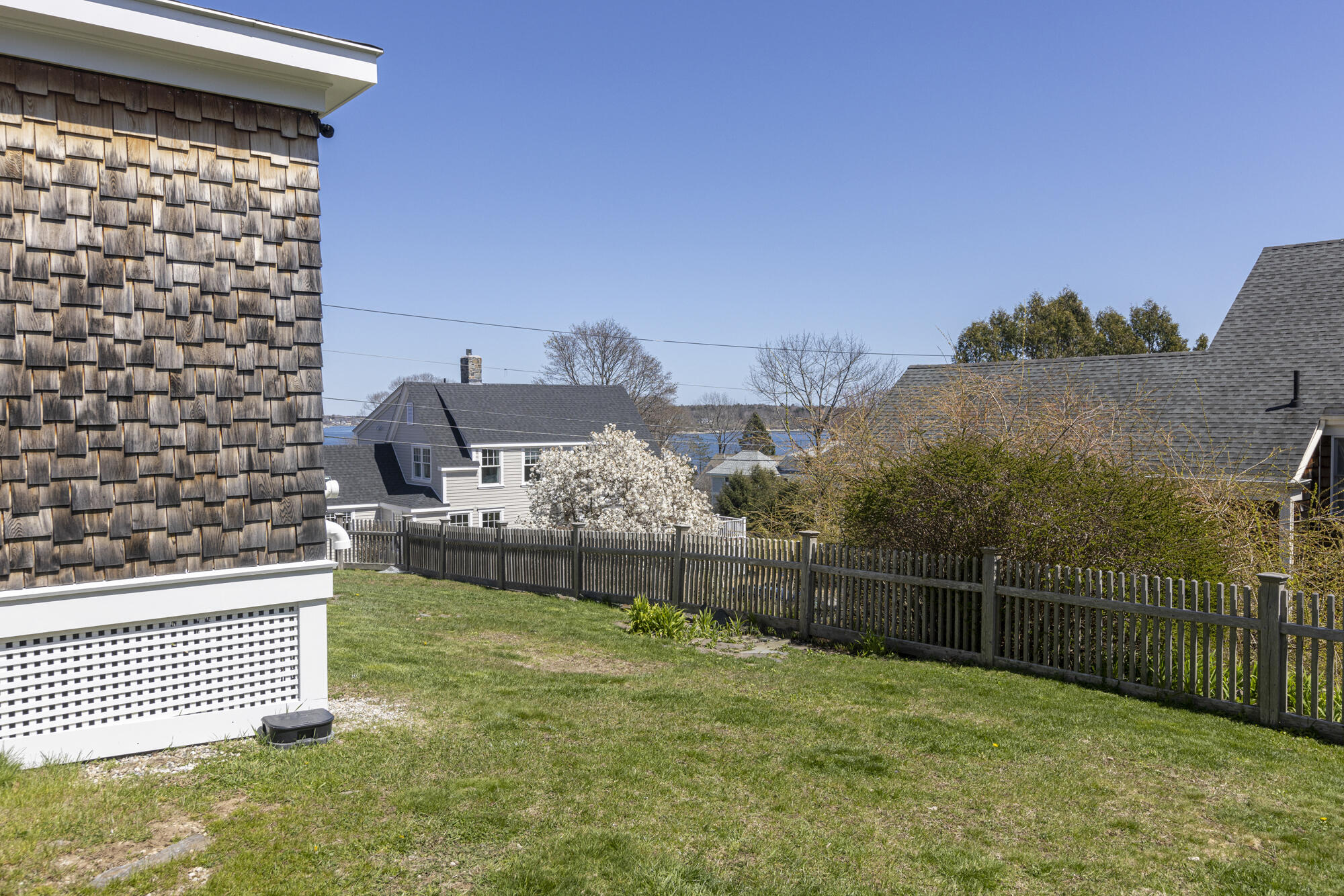 86 Loveitts Field Road