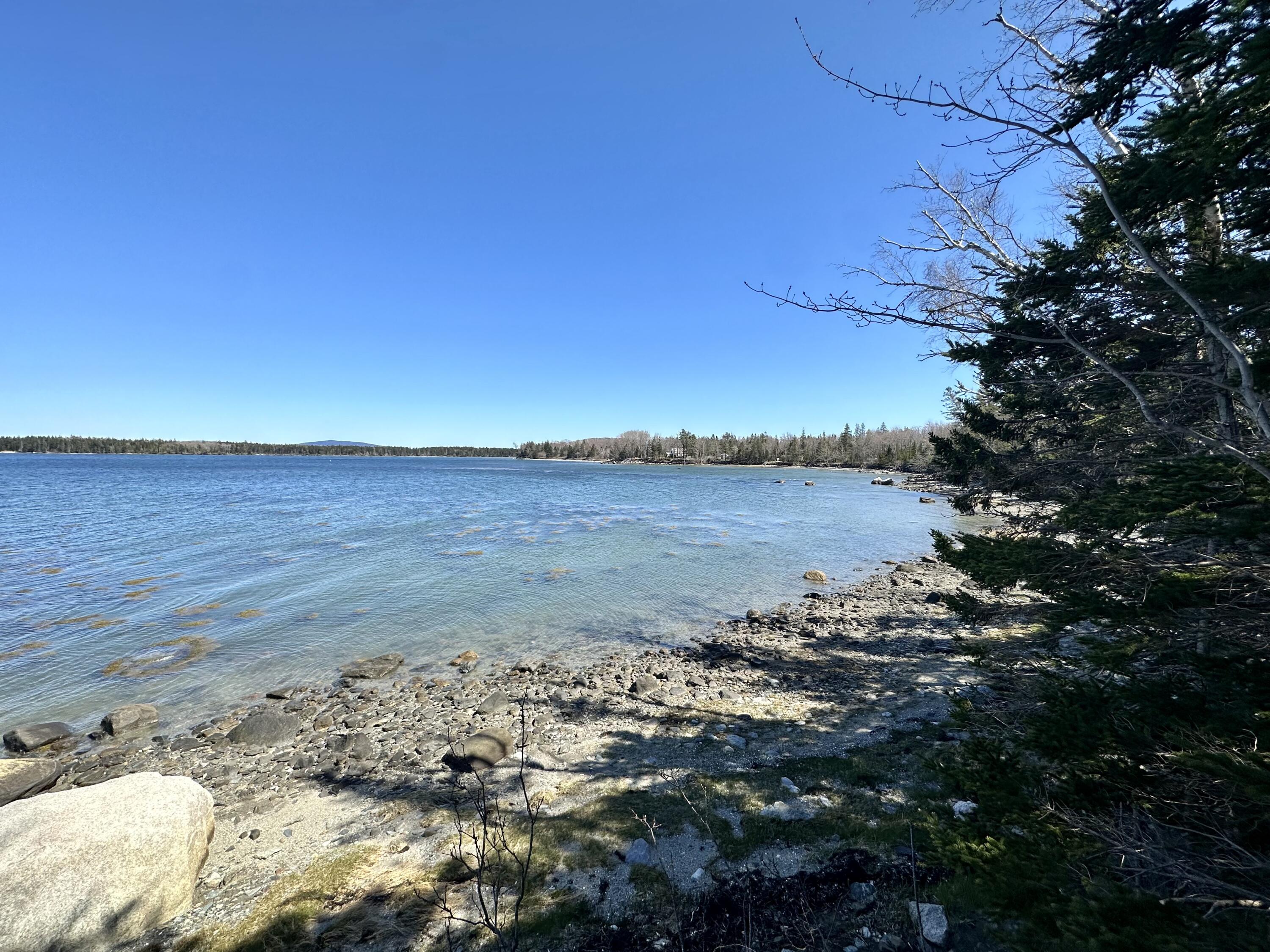 68 Map: 008, Lot:068-Bay Road