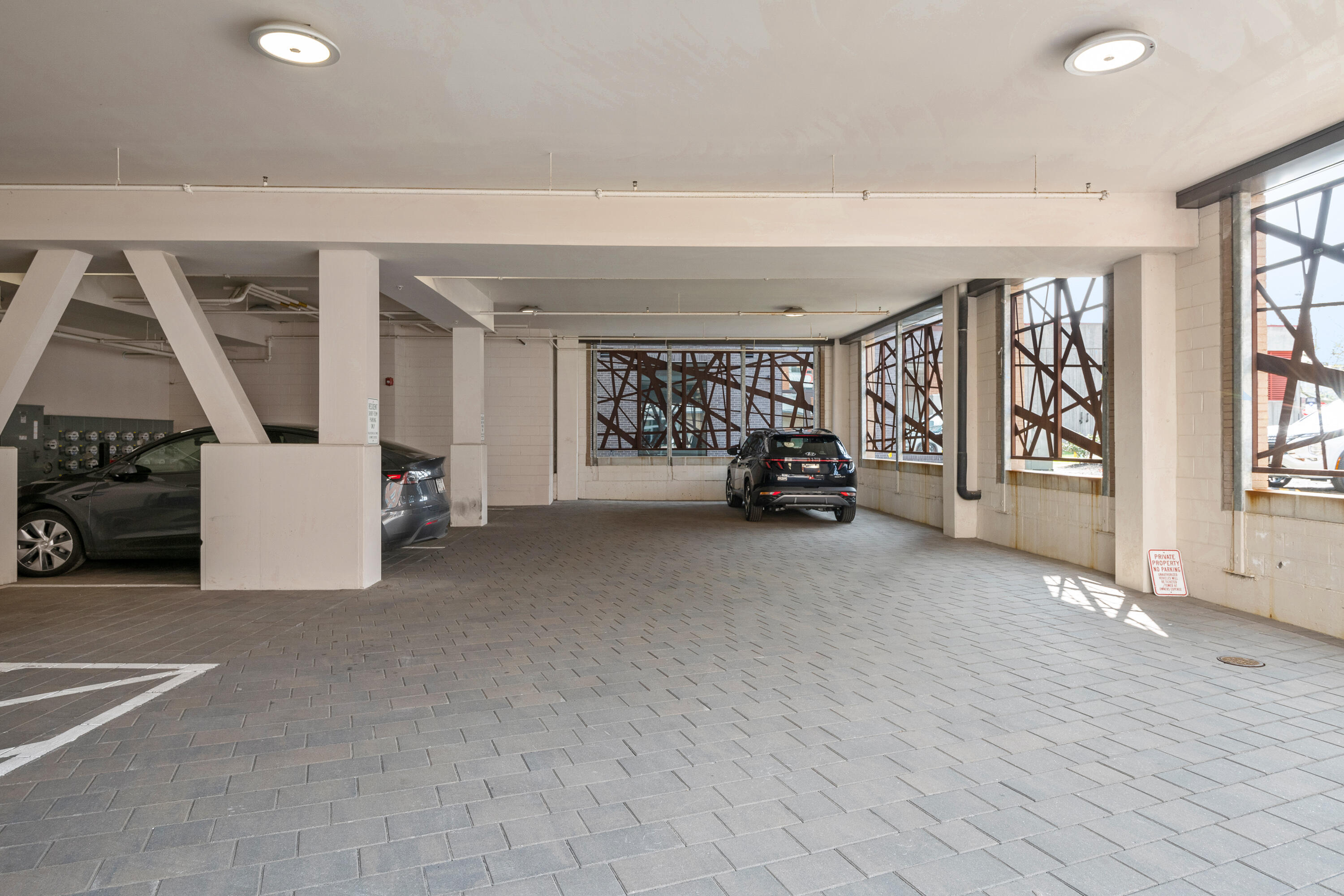 166 Fore Street, 33