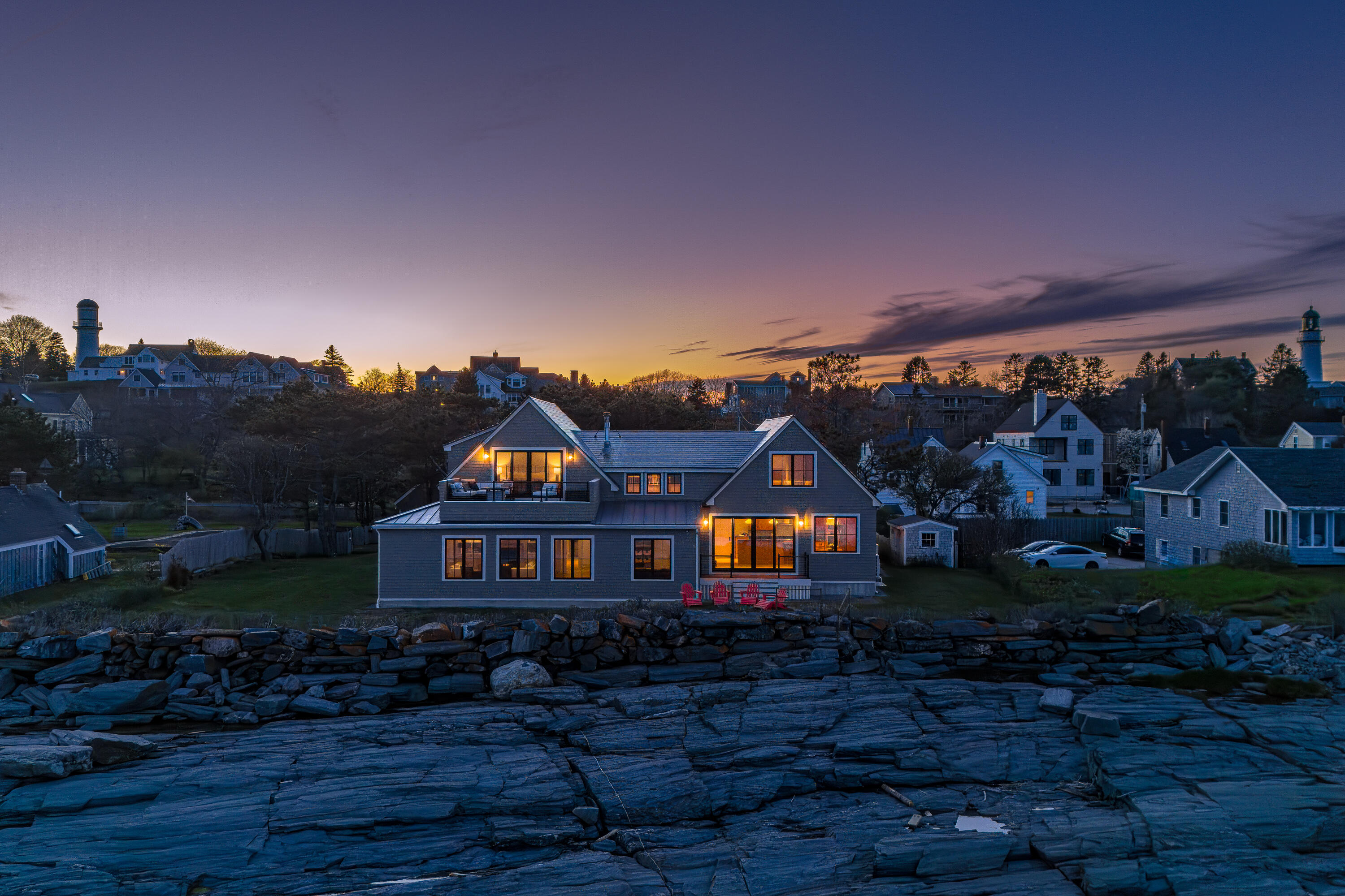 213 Two Lights Road