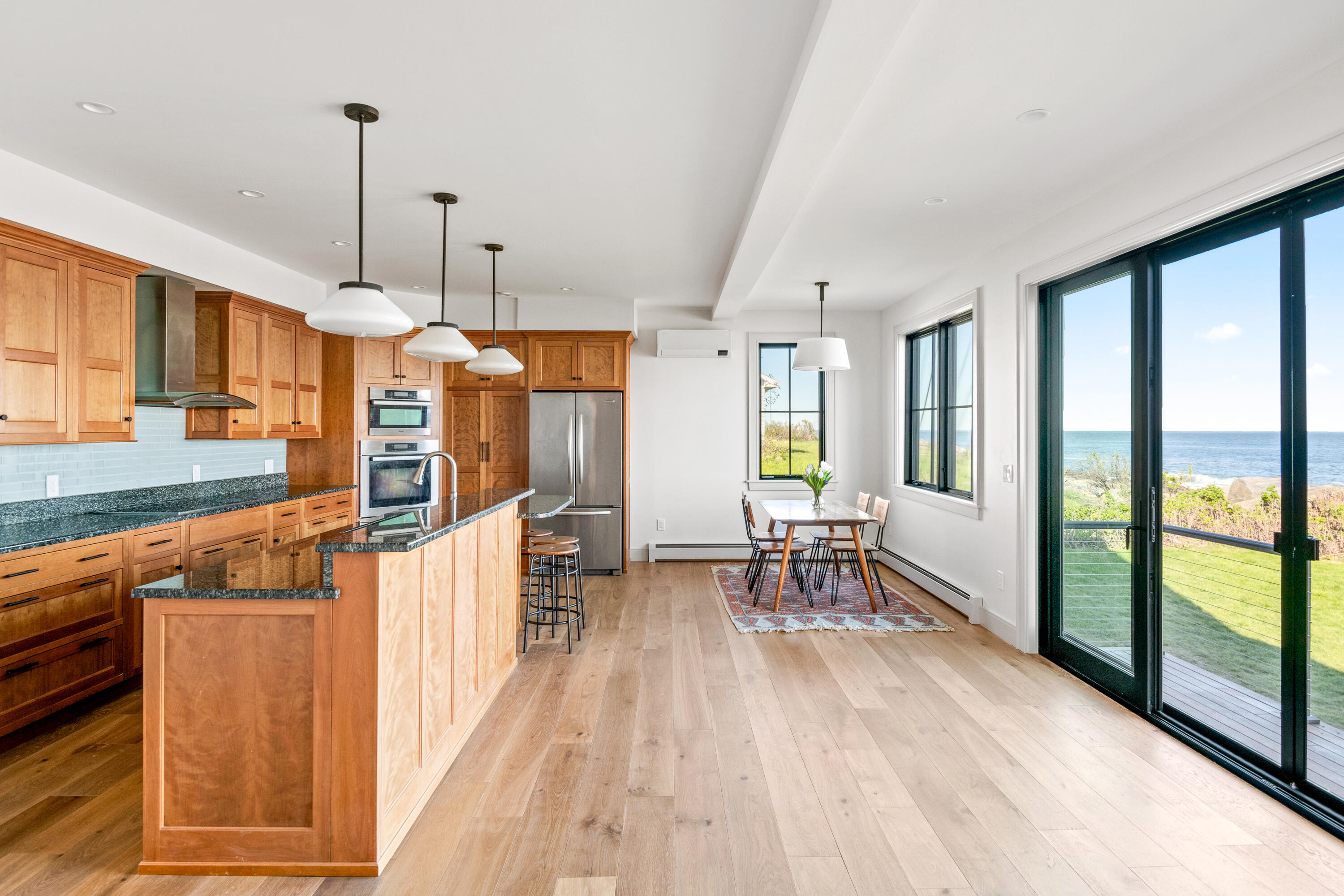 213 Two Lights Road