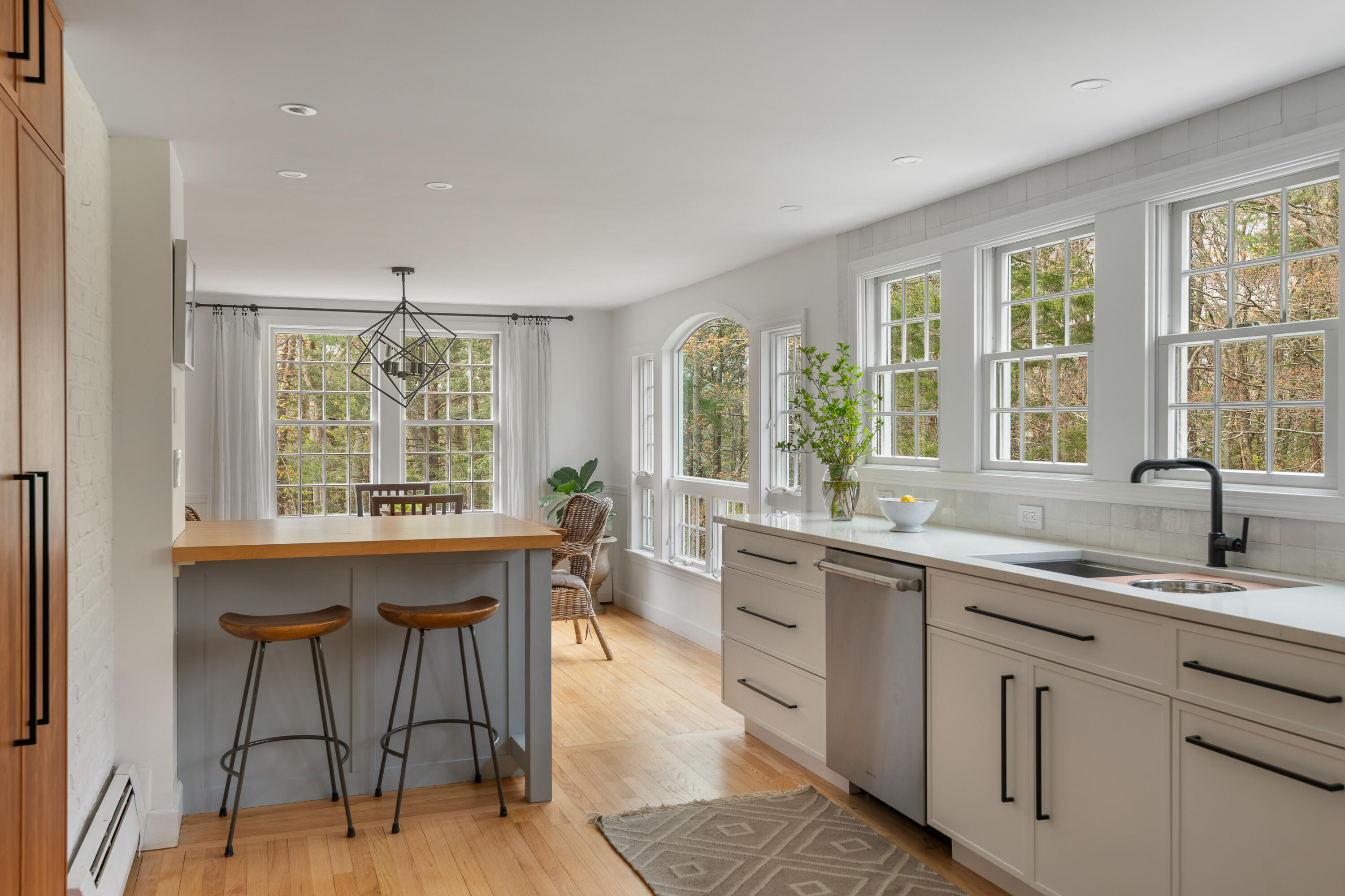 10 Locksley Road