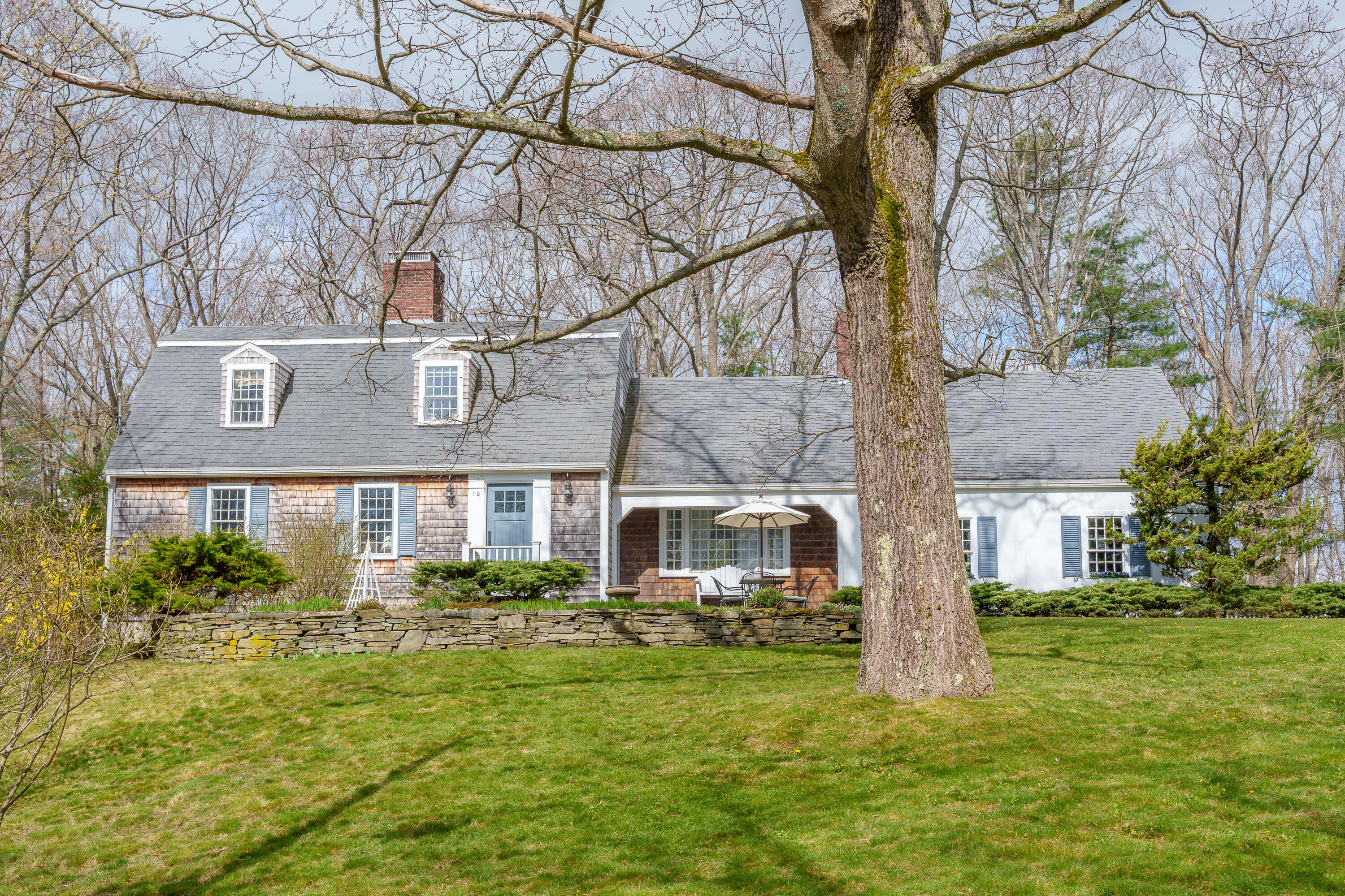10 Locksley Road