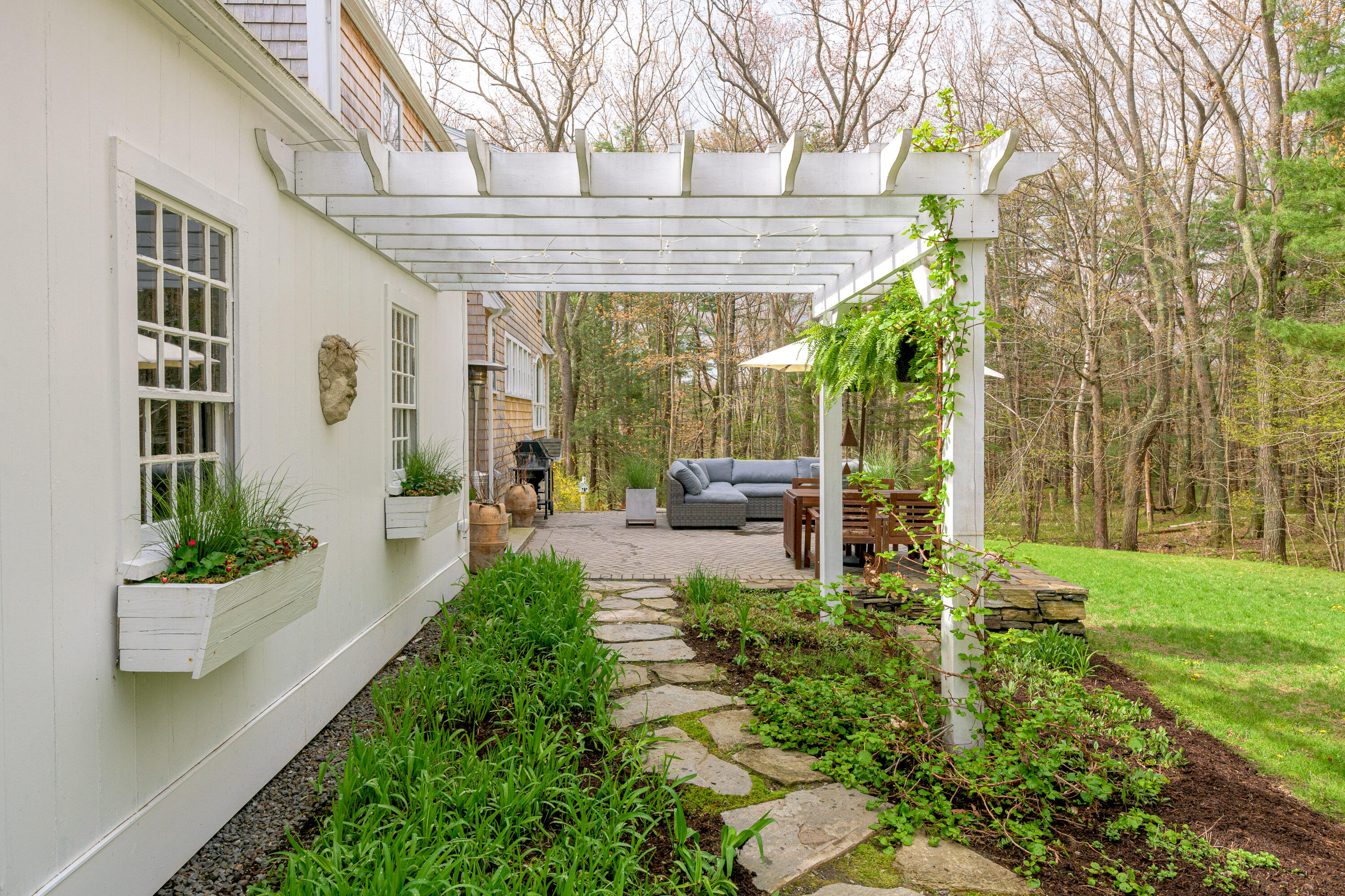 10 Locksley Road
