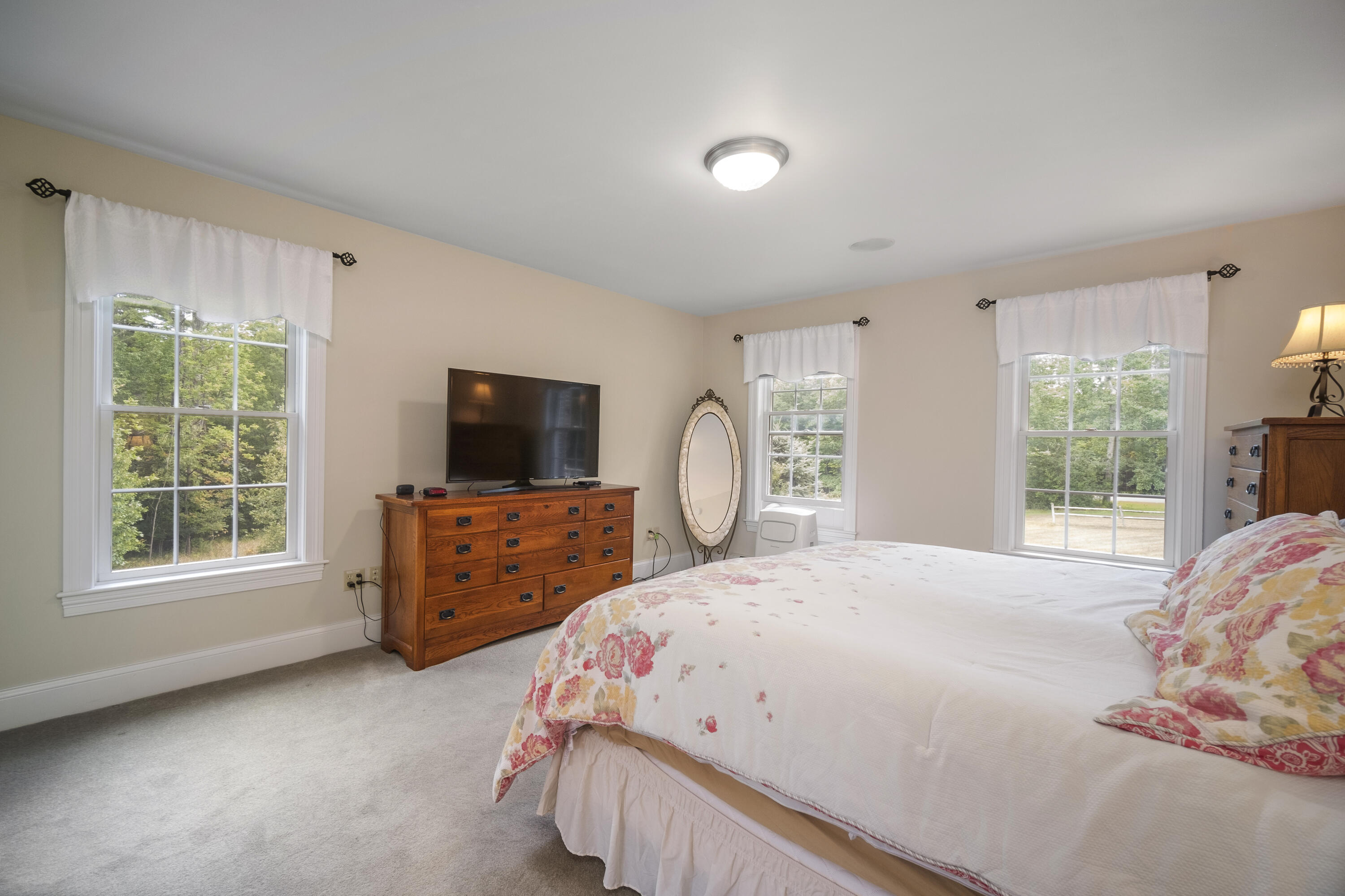 17 Ledgewood Drive