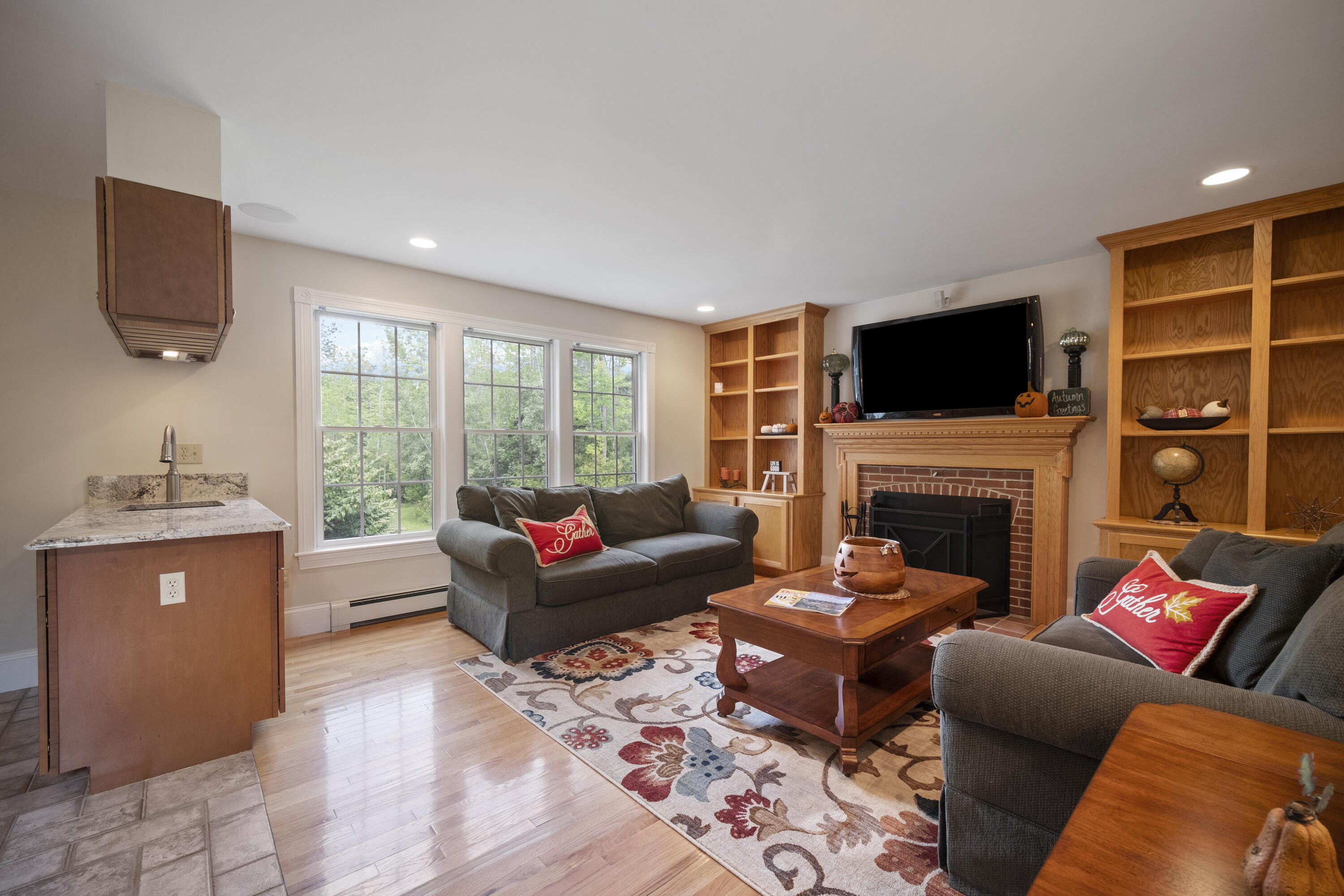 17 Ledgewood Drive